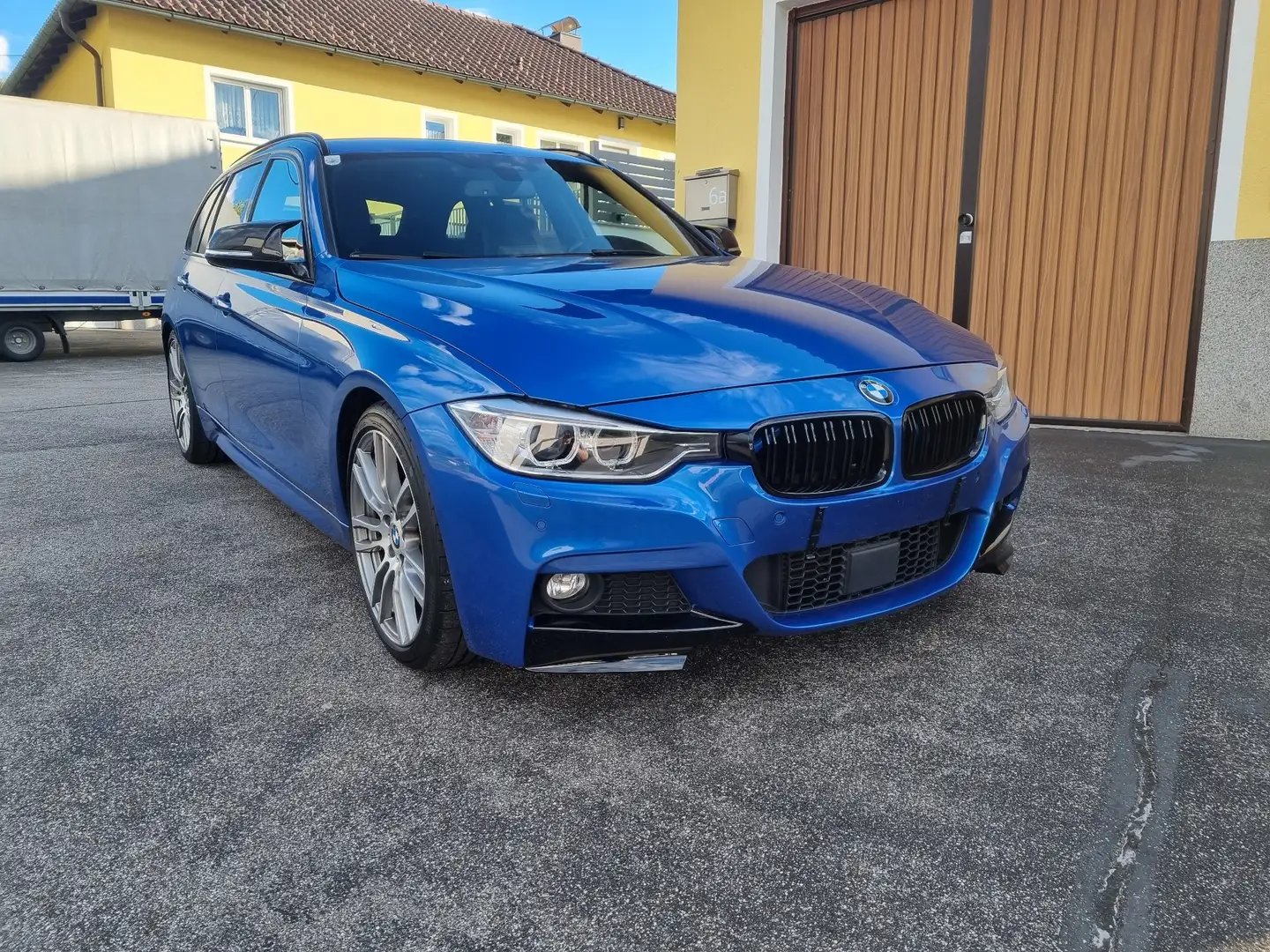 BMW 330 330d Touring Aut. - 2