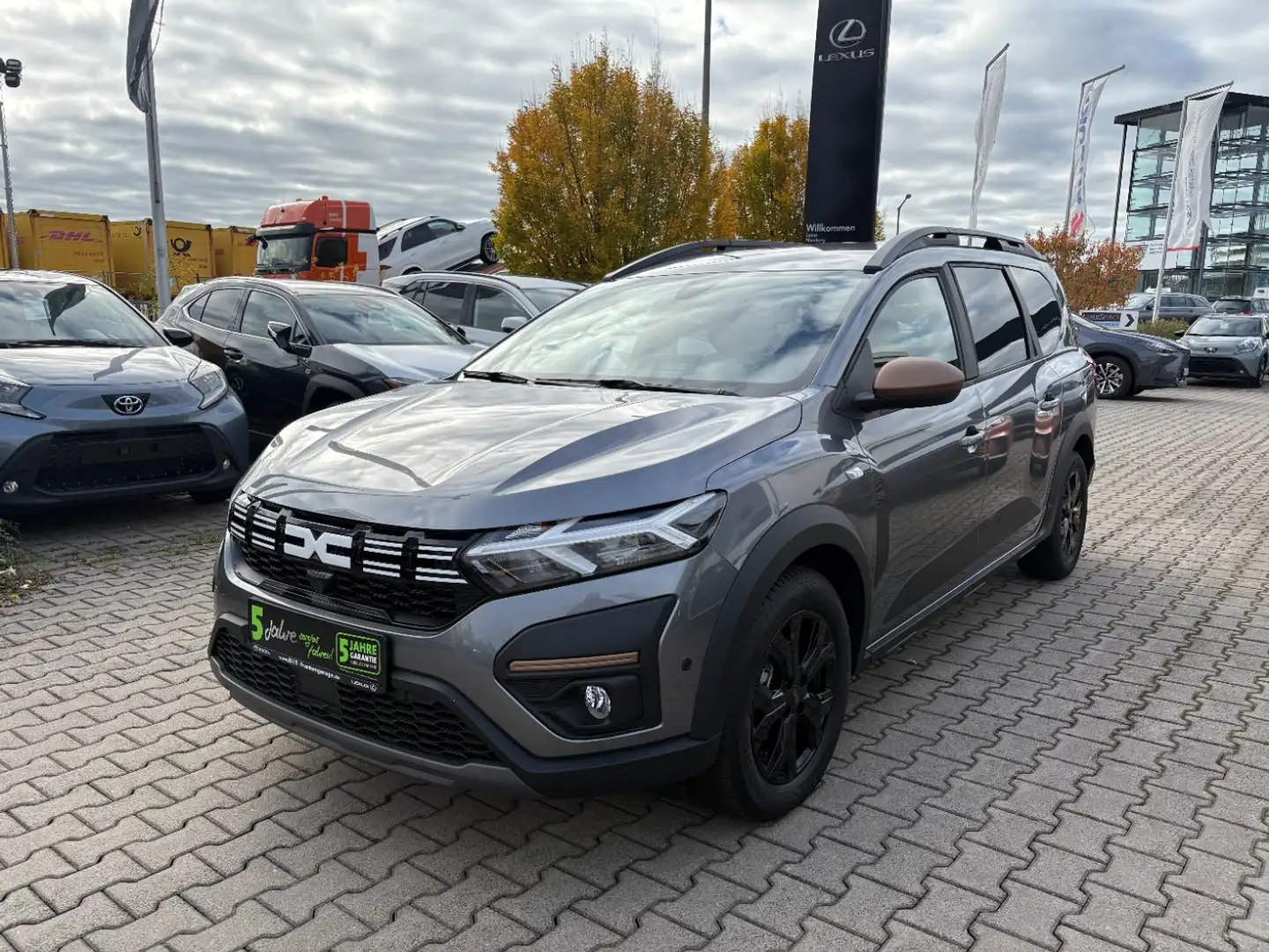 Dacia Jogger 1.0 TCe 110 Extreme+ Navi, SHZ, Kamera, BT Gris - 2