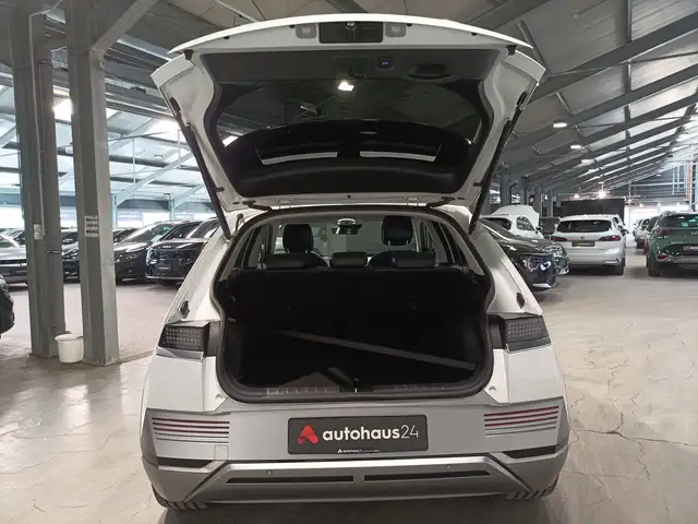 Hyundai Ioniq 5 view 6