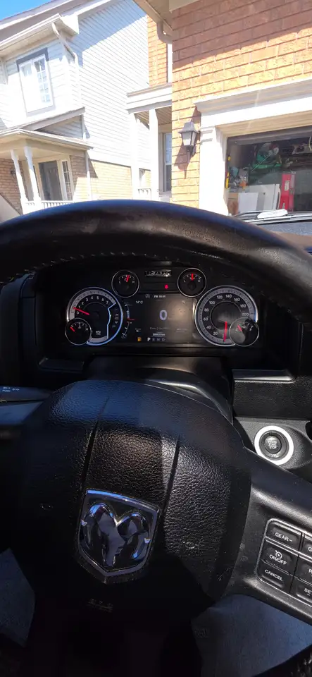 RAM 1500 снимка RAM 1500