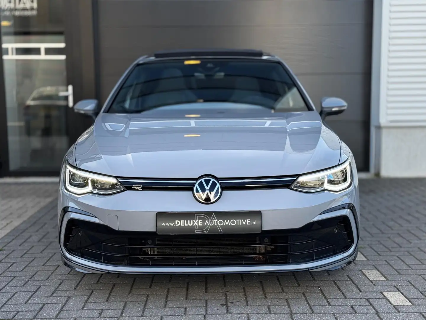 Volkswagen Golf 1.5 eTSI 3x R-Line Panodak, IQ Light Gris - 2