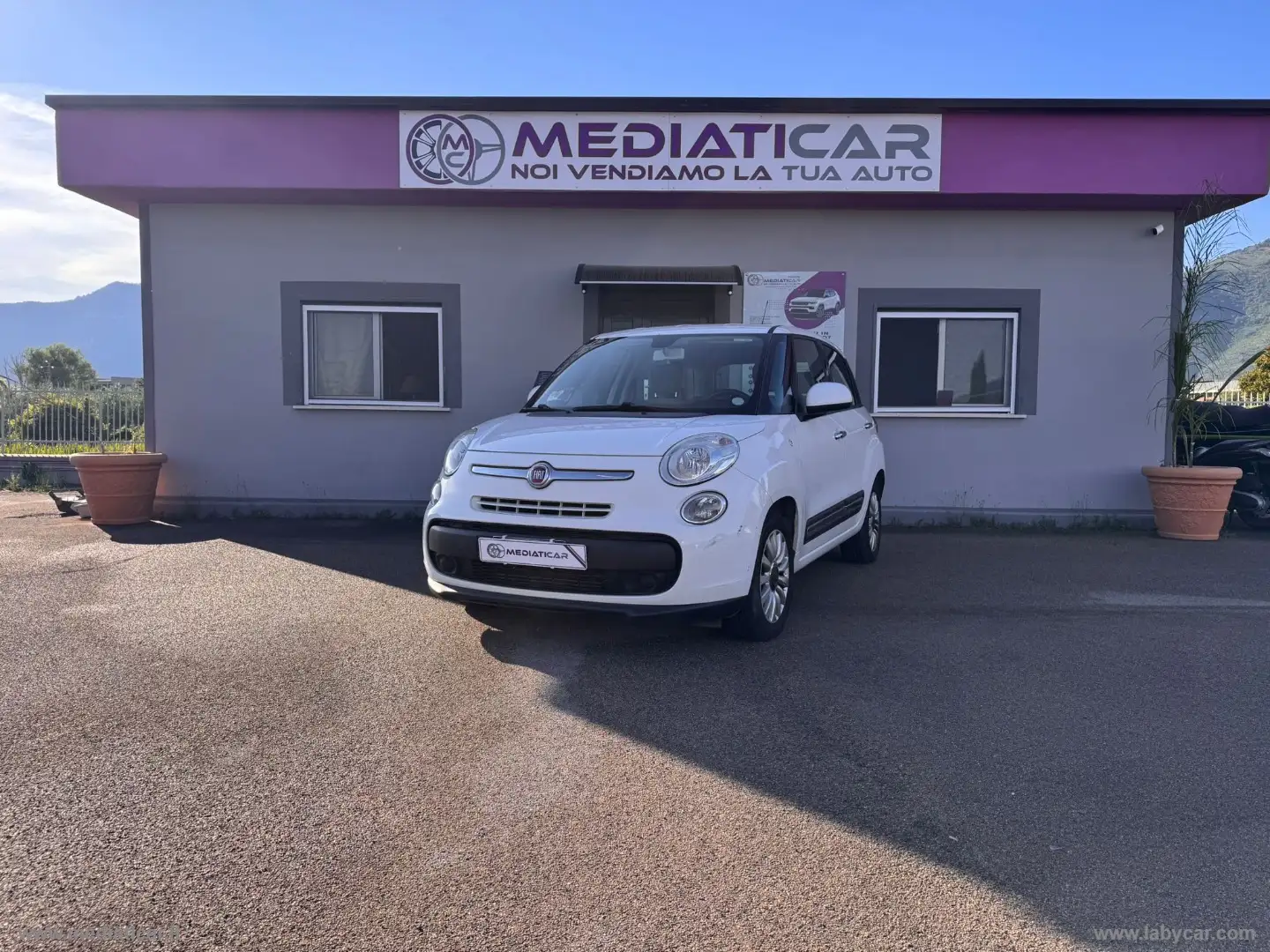 Fiat 500L 1.3 MJT 85 CV Lounge Wit - 1