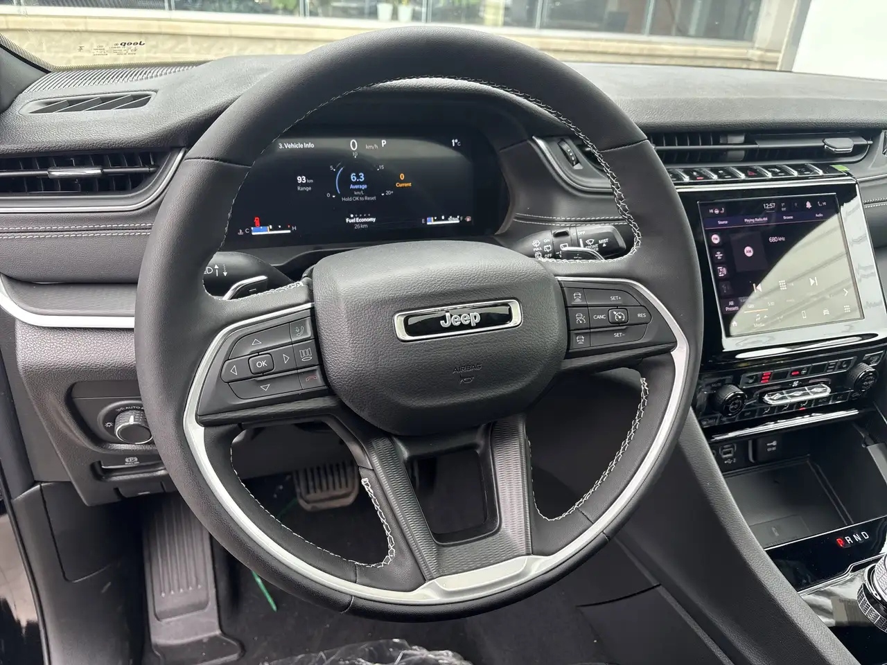 Jeep Grand Cherokee снимка Jeep Grand Cherokee