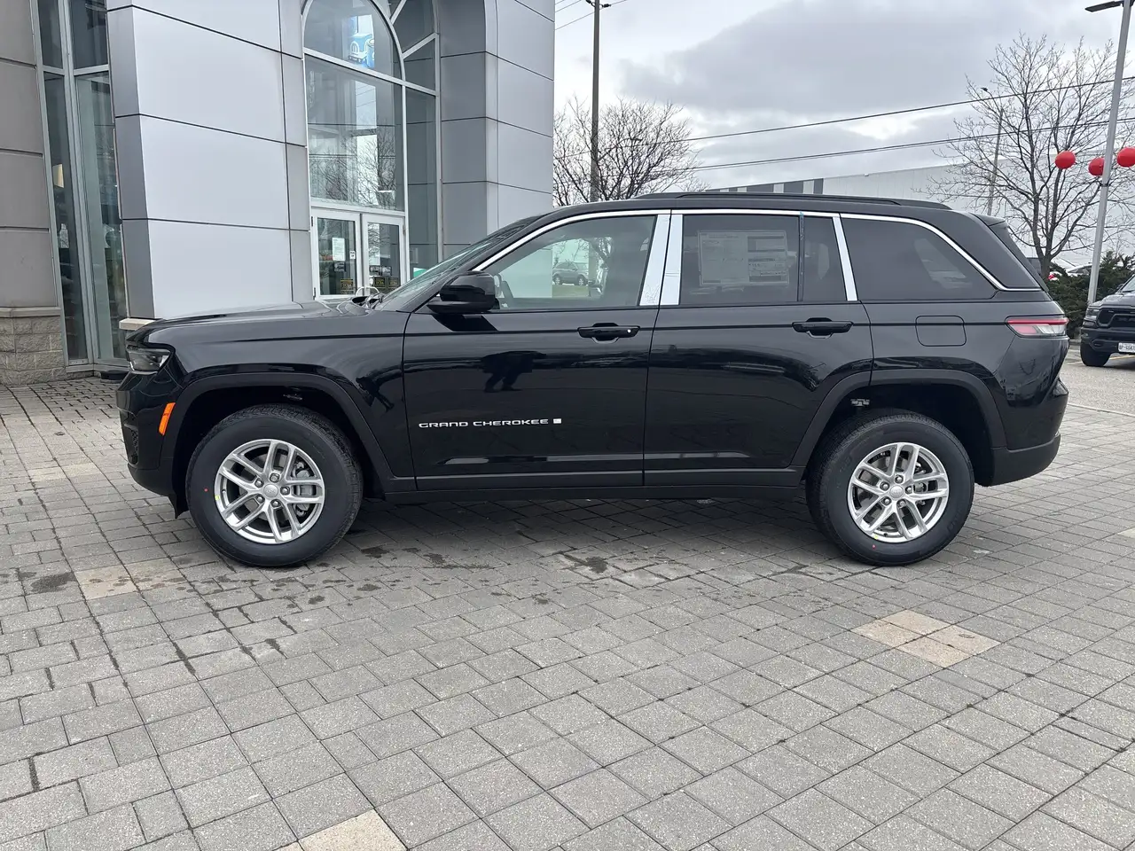 Jeep Grand Cherokee снимка Jeep Grand Cherokee