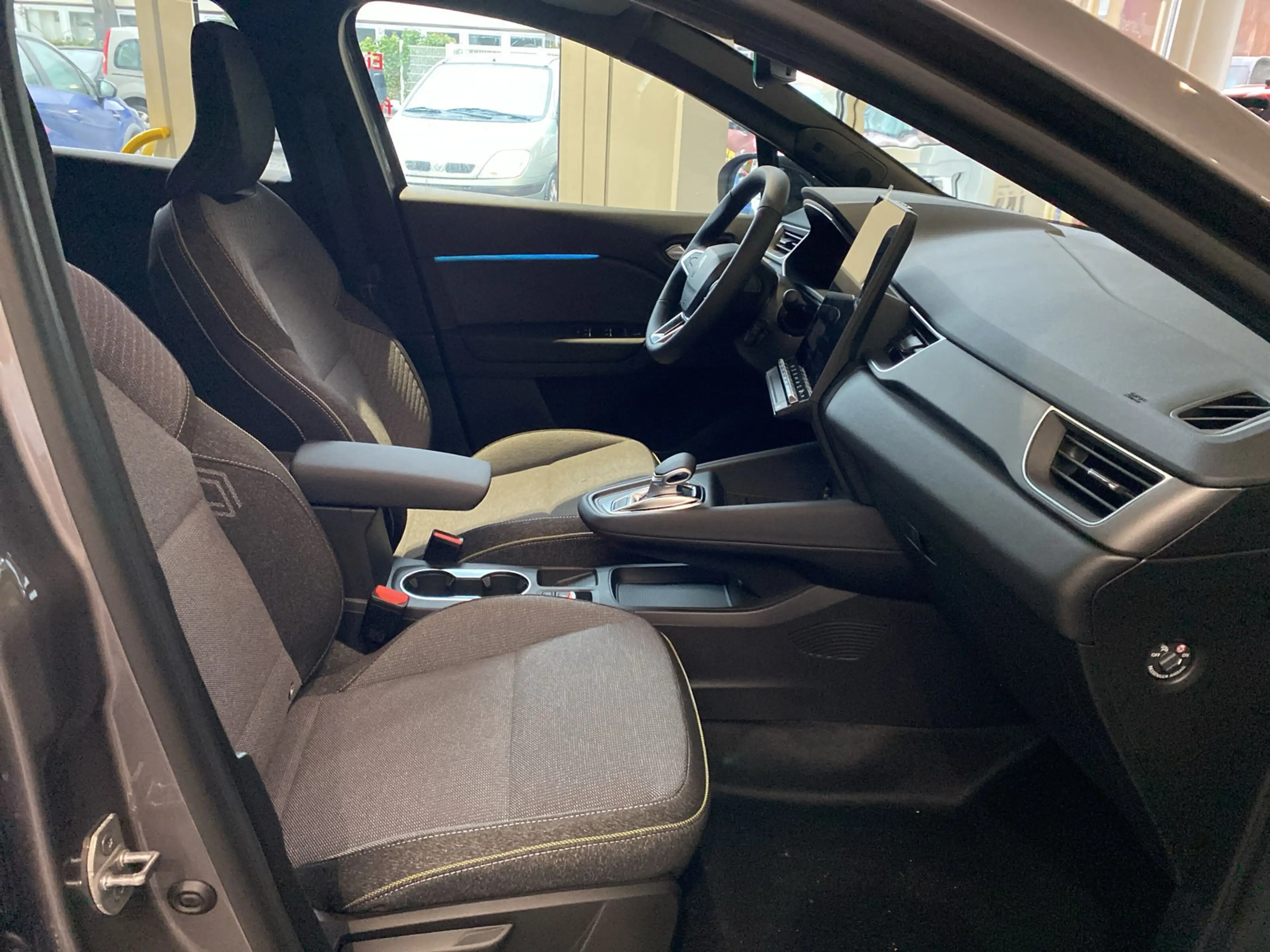 Renault Symbioz Techno E-Tech Full Hybrid 145 Navi PDC — photo 11