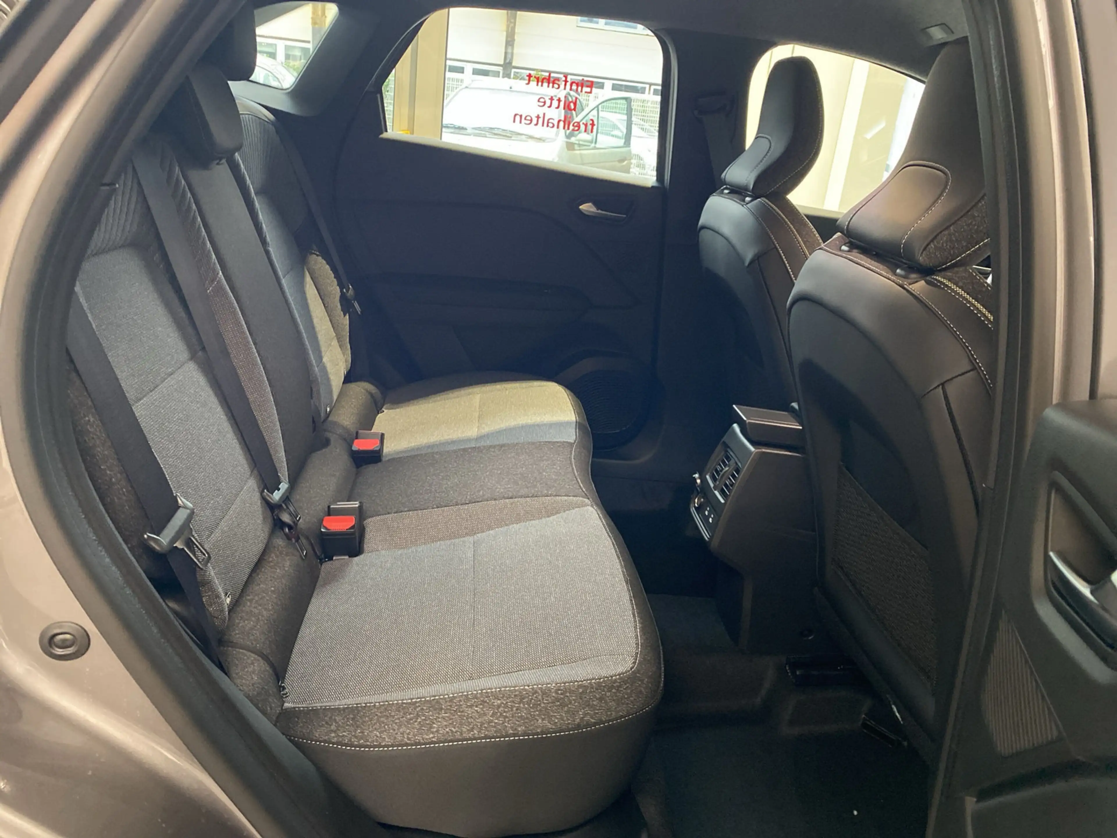 Renault Symbioz Techno E-Tech Full Hybrid 145 Navi PDC — photo 12