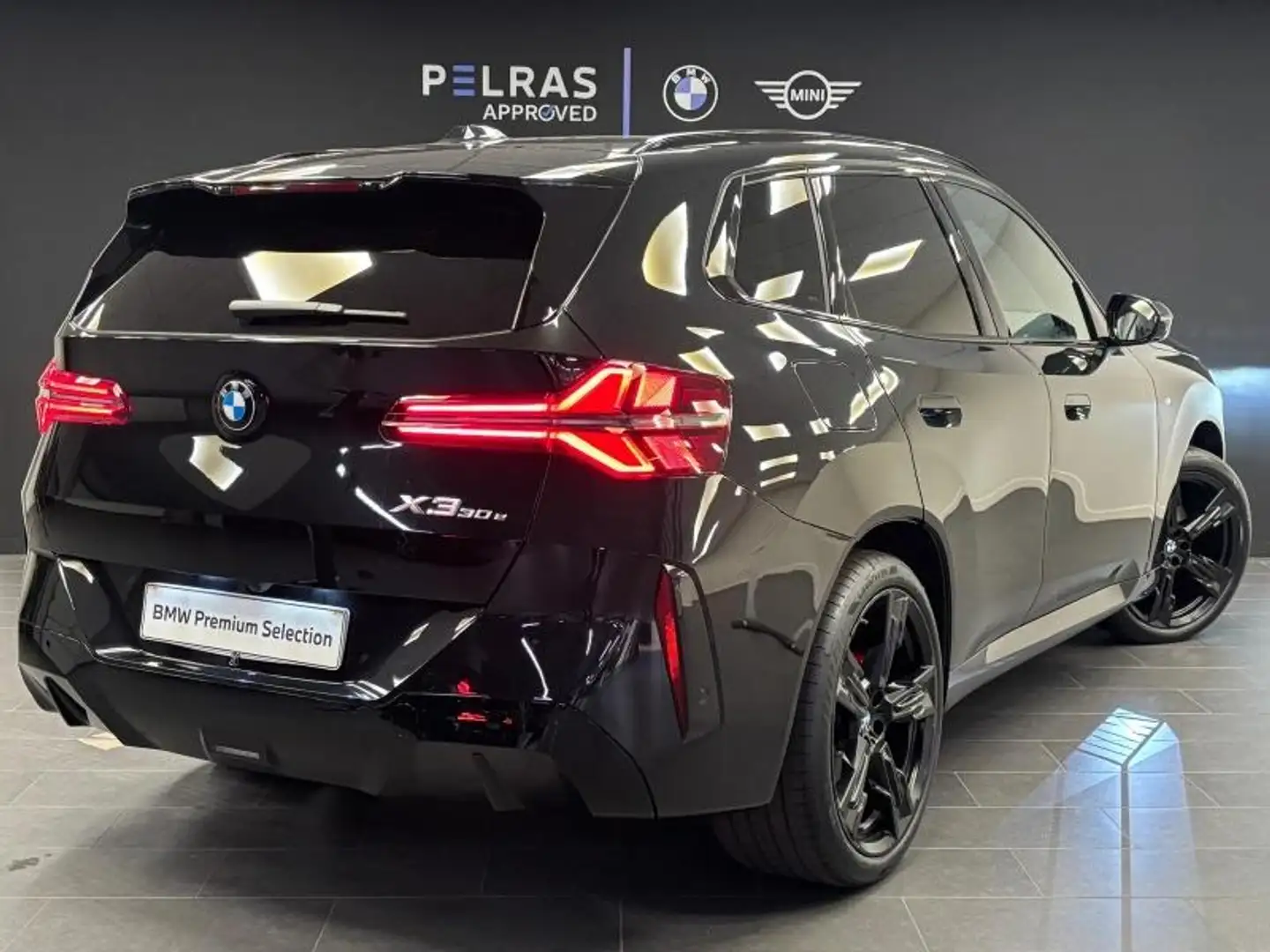 BMW X3 xDrive30e 299ch M Sport Schwarz - 2