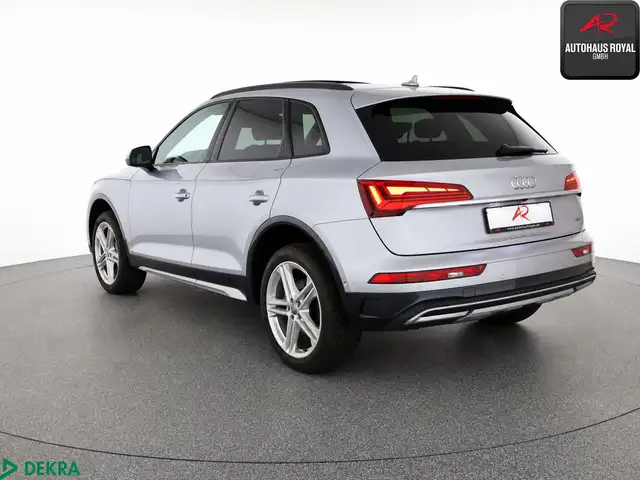 Audi Q5 view 3