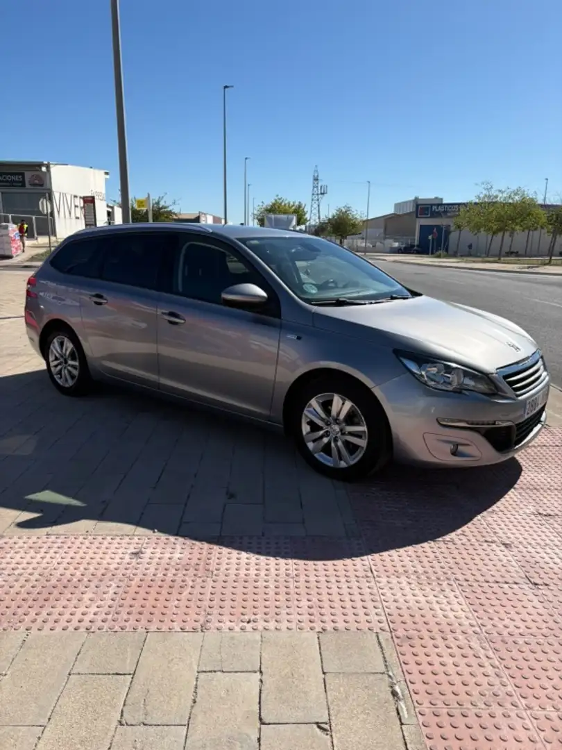 Peugeot 308 SW 2.0 BlueHDi GT Line 150 Gris - 2