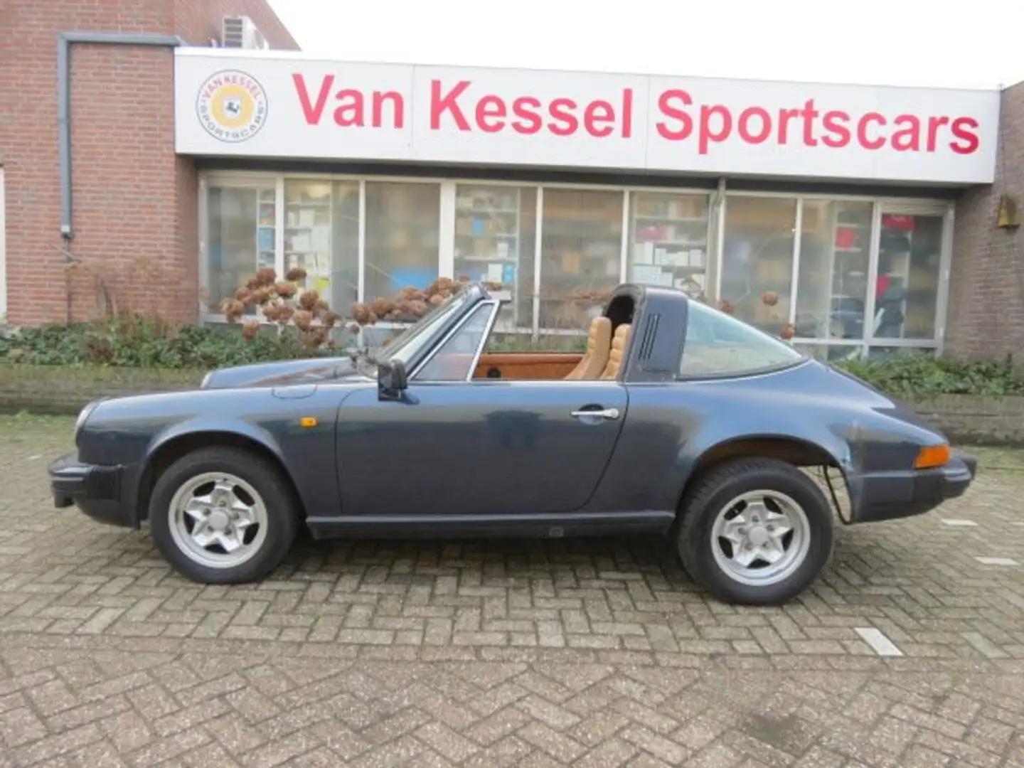Porsche 911 sc targa zonder motor en bak Beige - 1