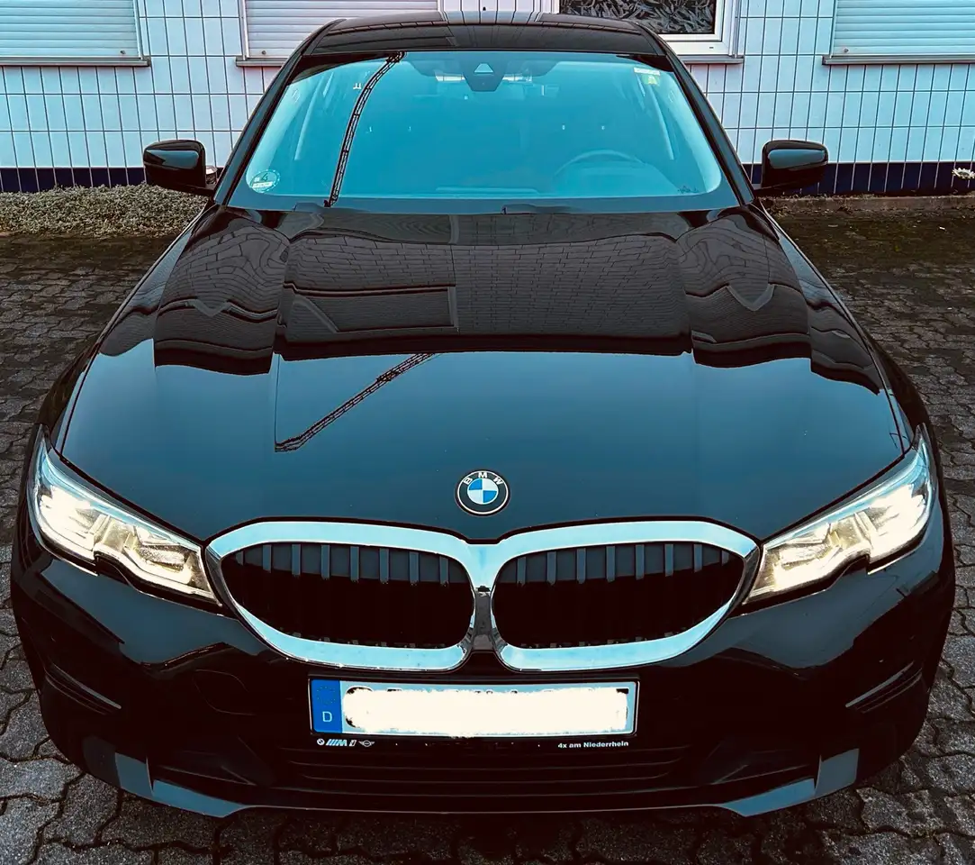 BMW 320