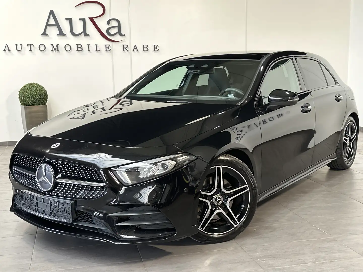 Mercedes-Benz A 220 4Matic AMG-Line NAV+LED+PANO+KAMERA+18ZO Noir - 2
