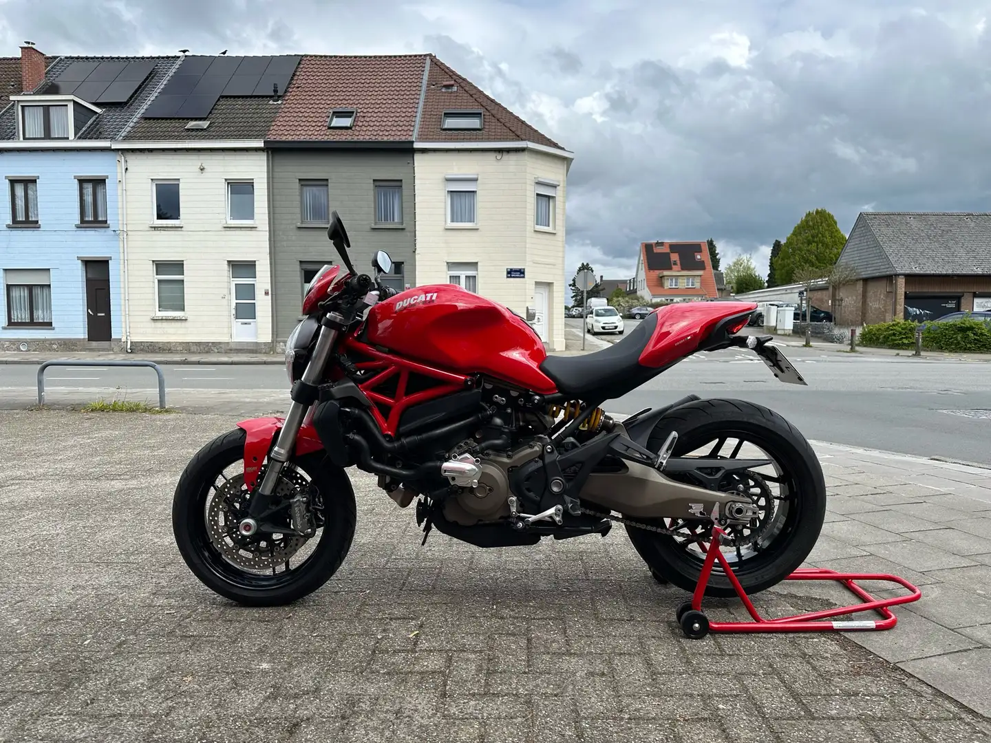 Ducati Monster 821 | "Dépôt Vente" Red - 2