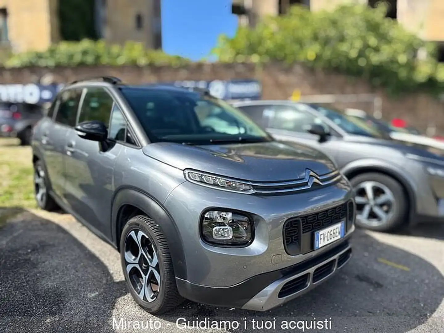 Citroen C3 Aircross 1ª s. C3 Aircross PureTech 110 S&S Shine Grigio - 1