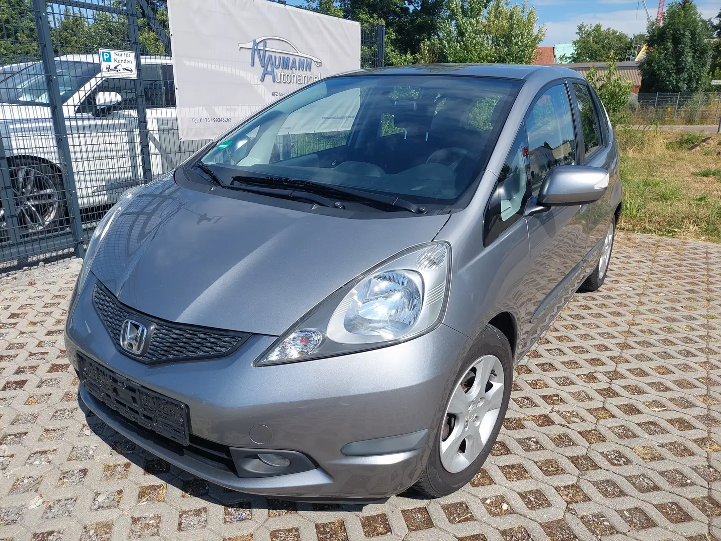 Honda Jazz 1.4 i-VTEC Elegance/ Automatik Grau - 1