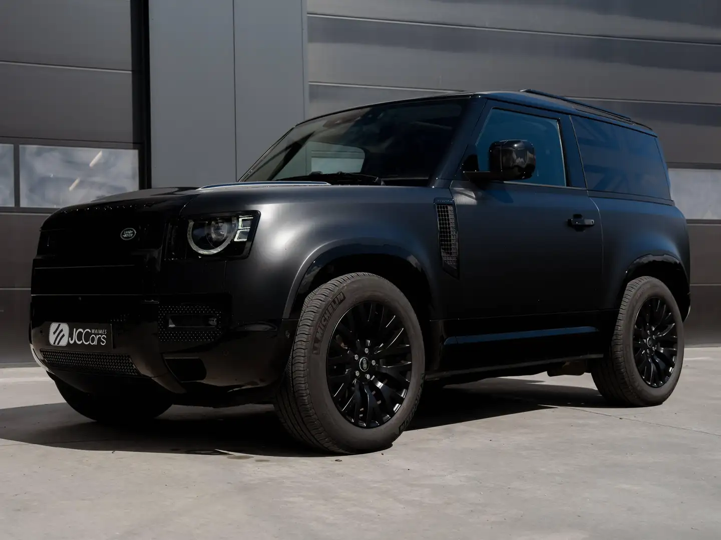 land rover defender