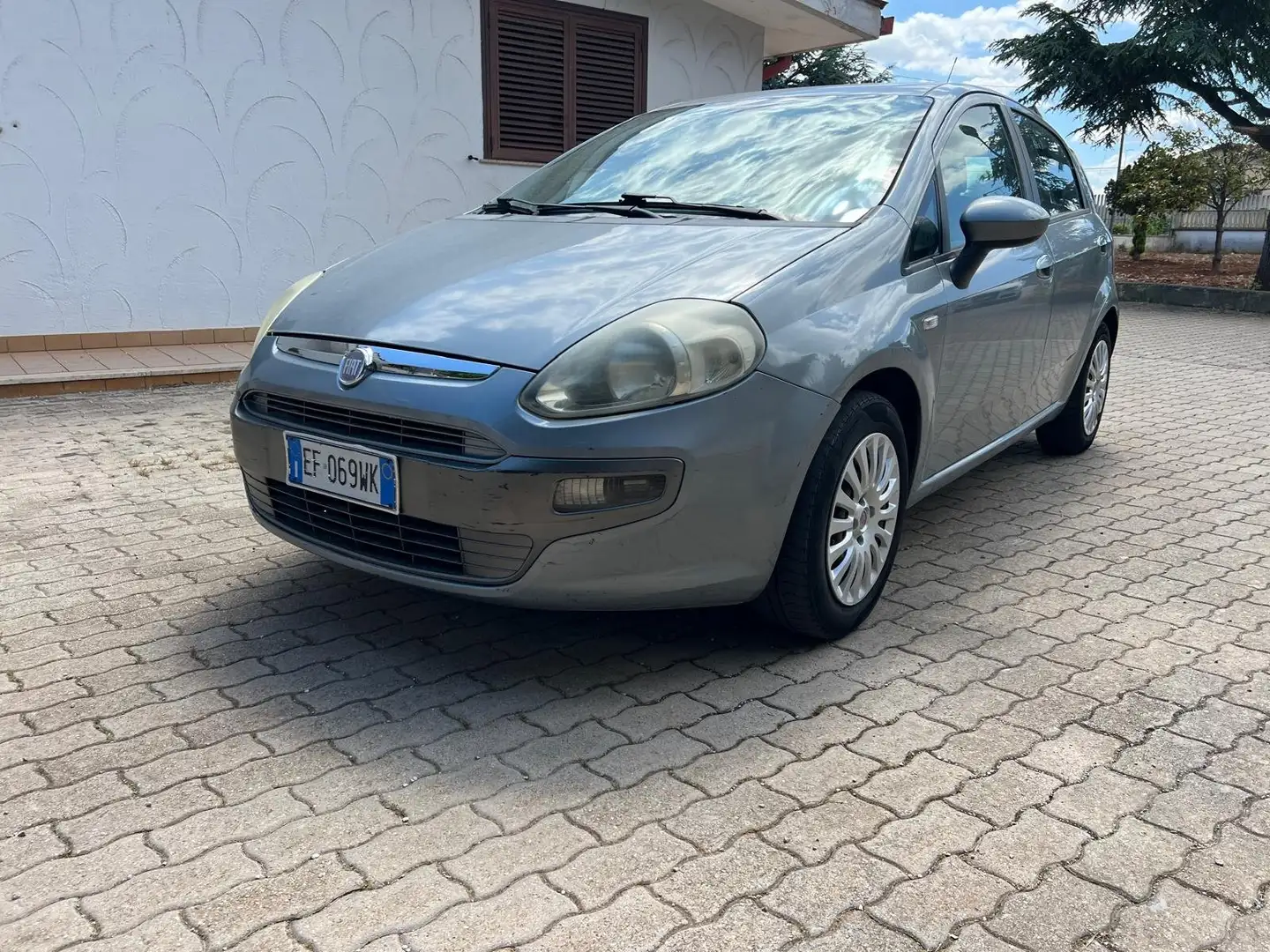 Fiat Punto Evo Punto Evo 5p 1.2 Dynamic s Grijs - 2