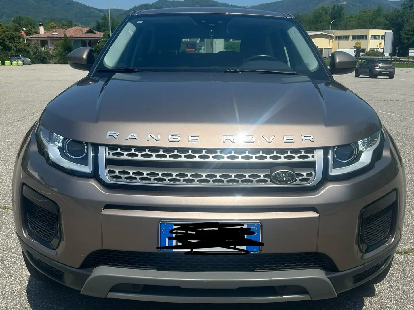 Land Rover Range Rover Evoque Range Rover Evoque 5p 2.0  180cv 4x4 Бежевый  - 1