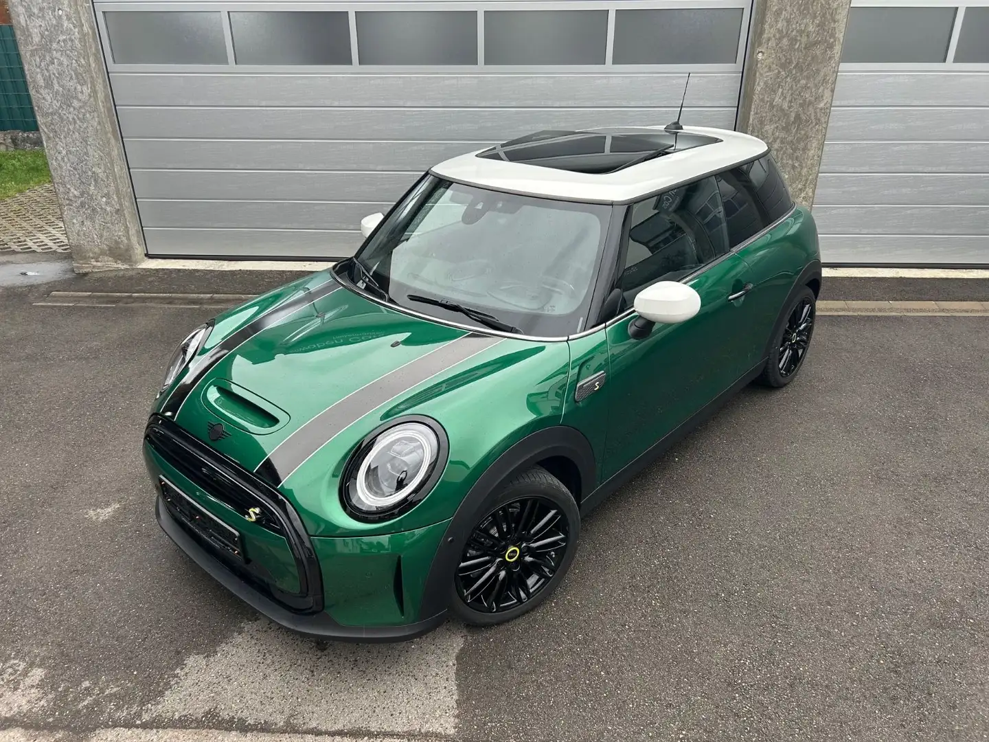 MINI Cooper SE "Facelift" Panorama HUD HiFi H&K PDC Vert - 2