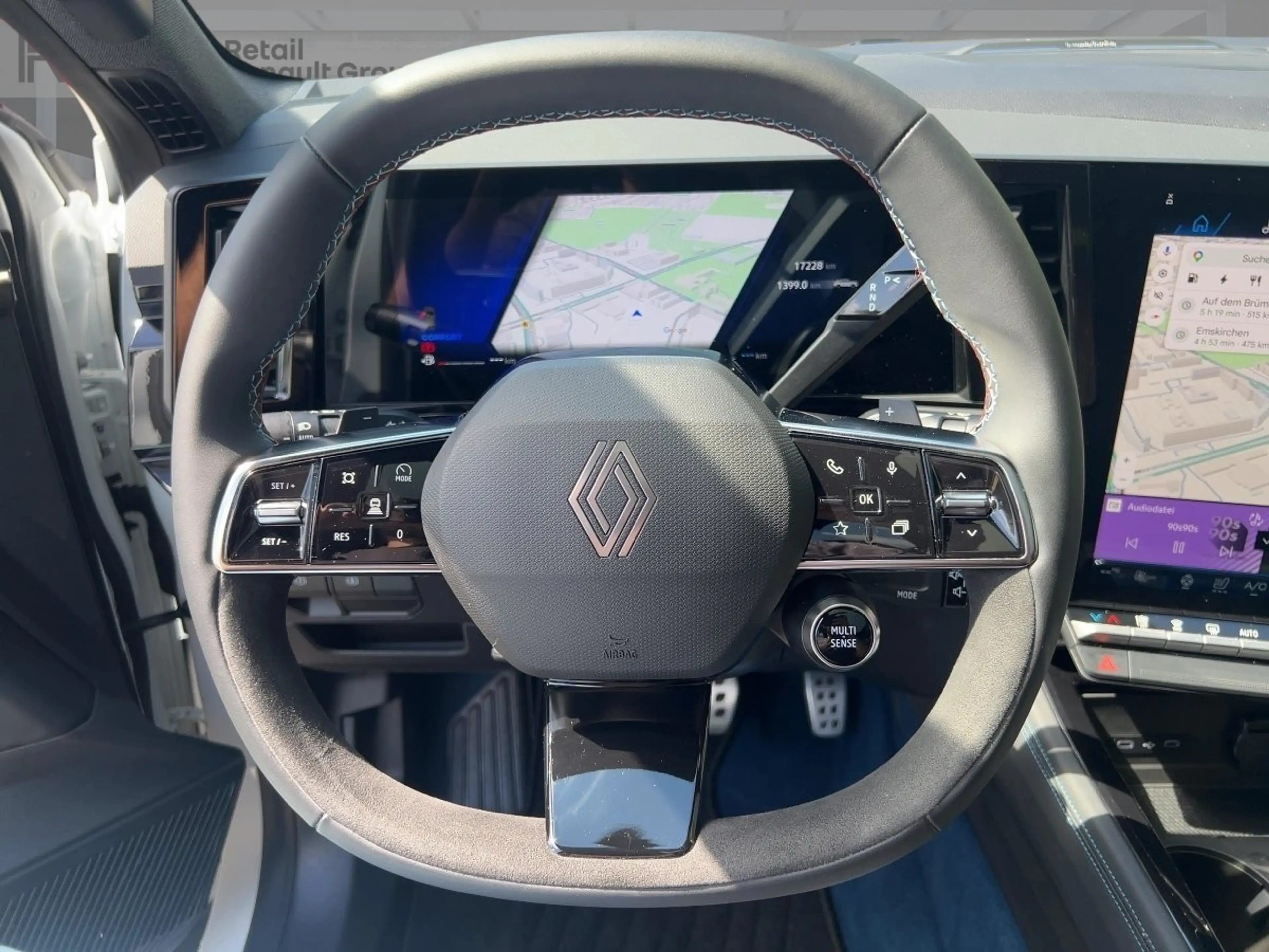 Renault Rafale 1.2 E-TECH Hyper Hybrid 300 Esprit Alpine — photo 11
