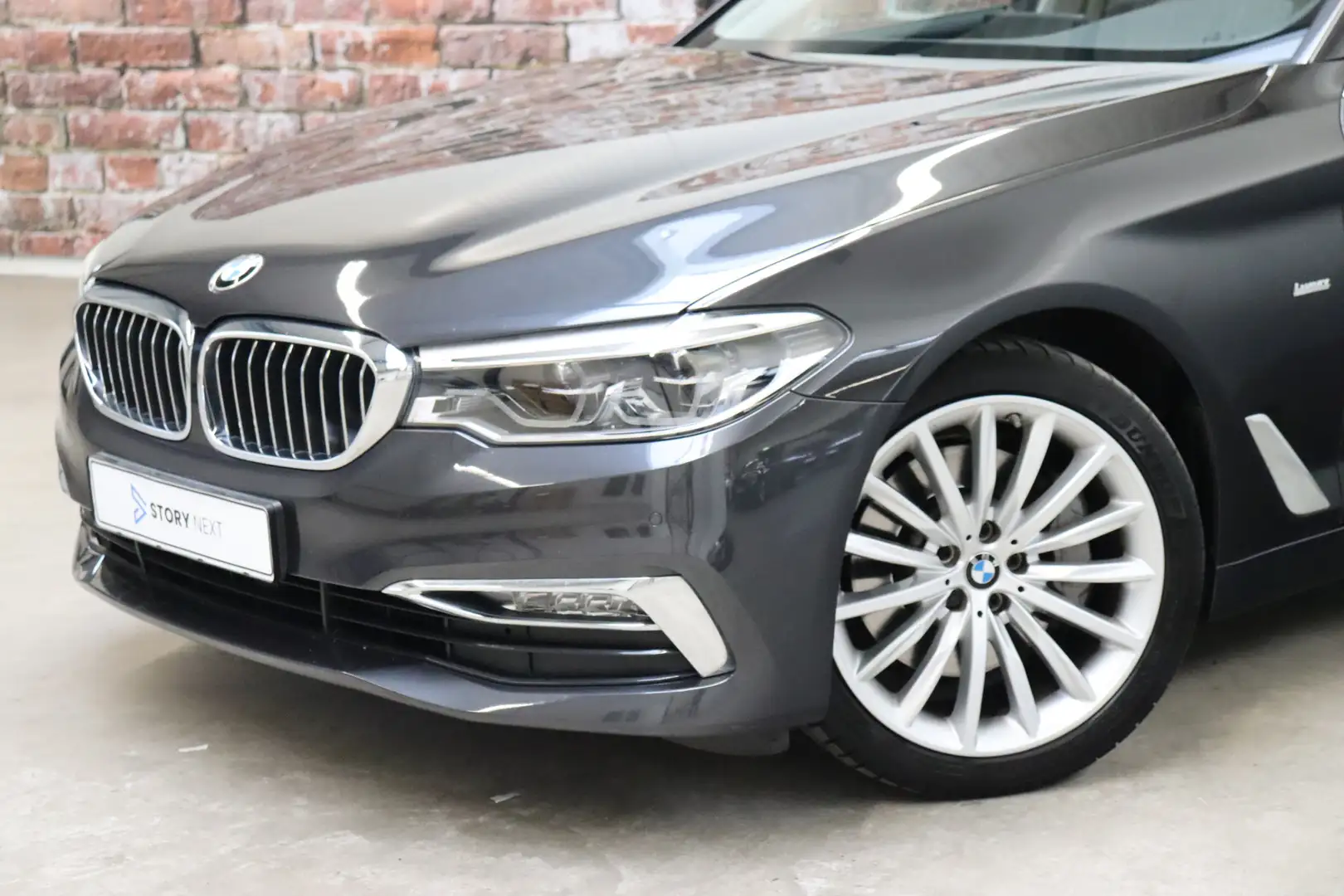 BMW 530 5 Serie Sedan 530i High Executive Luxury Line Auto Gris - 2
