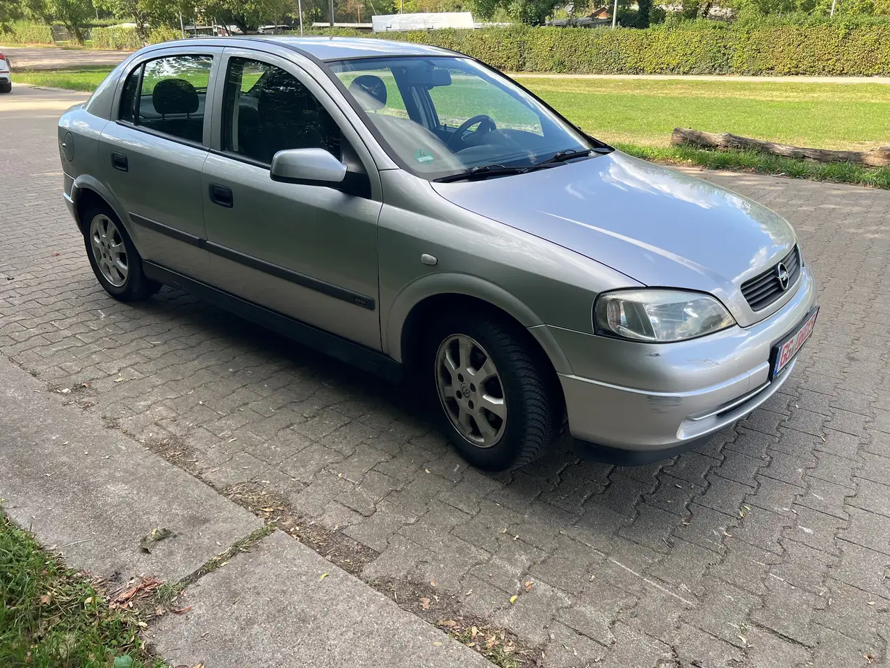 Opel Astra 1.6, foto 1