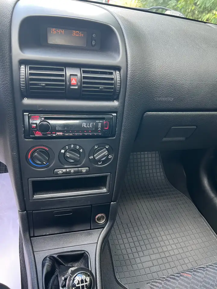 Opel Astra 1.6, foto 8