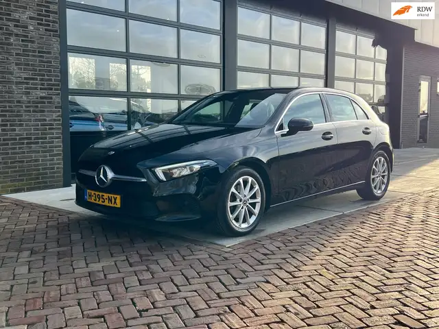 Mercedes-Benz A 180 Business Solution AMG | Navi | 1/2 Leer | Clima |