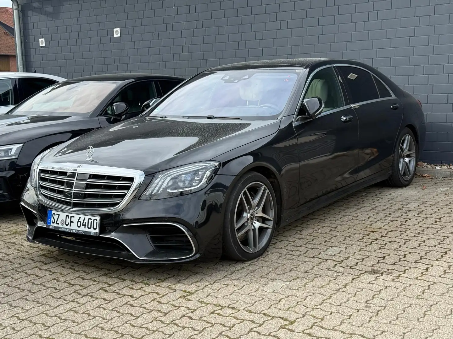 Mercedes-Benz S 350 d 4Matic AMG Chauffeur/PANO/LED/LANG Schwarz - 1