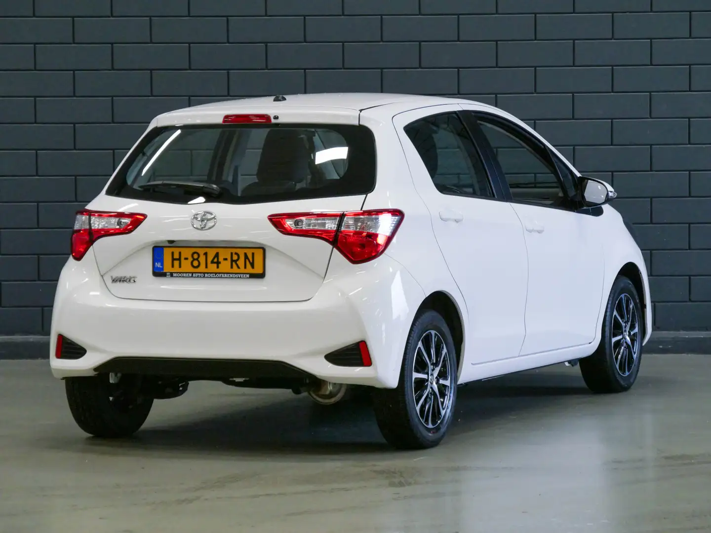 Toyota Yaris 1.0 VVT-i Connect | CAMERA | Weiß - 2