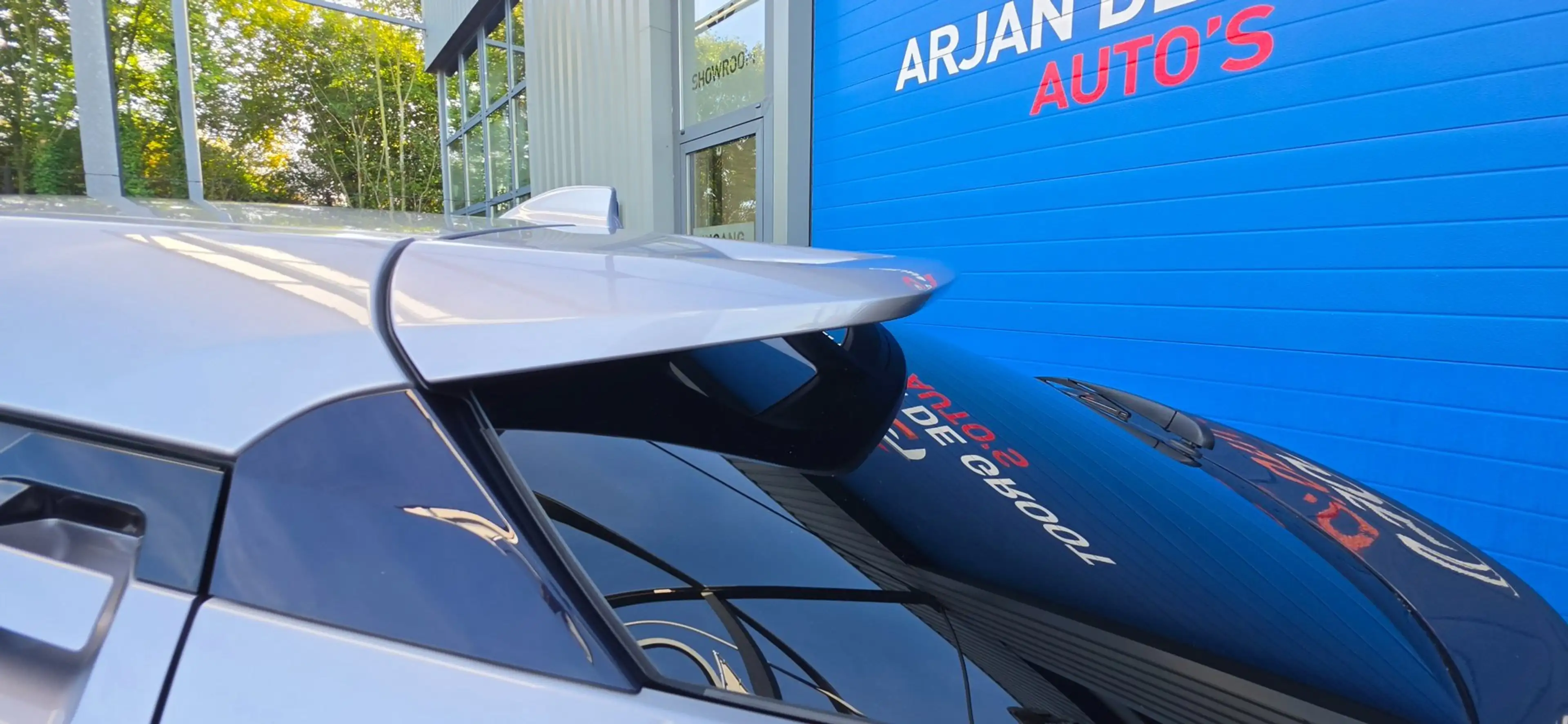 Toyota C-HR 2.0 Hybrid 152PK Navi Cruise Camera Leder Zeer moo — photo 29