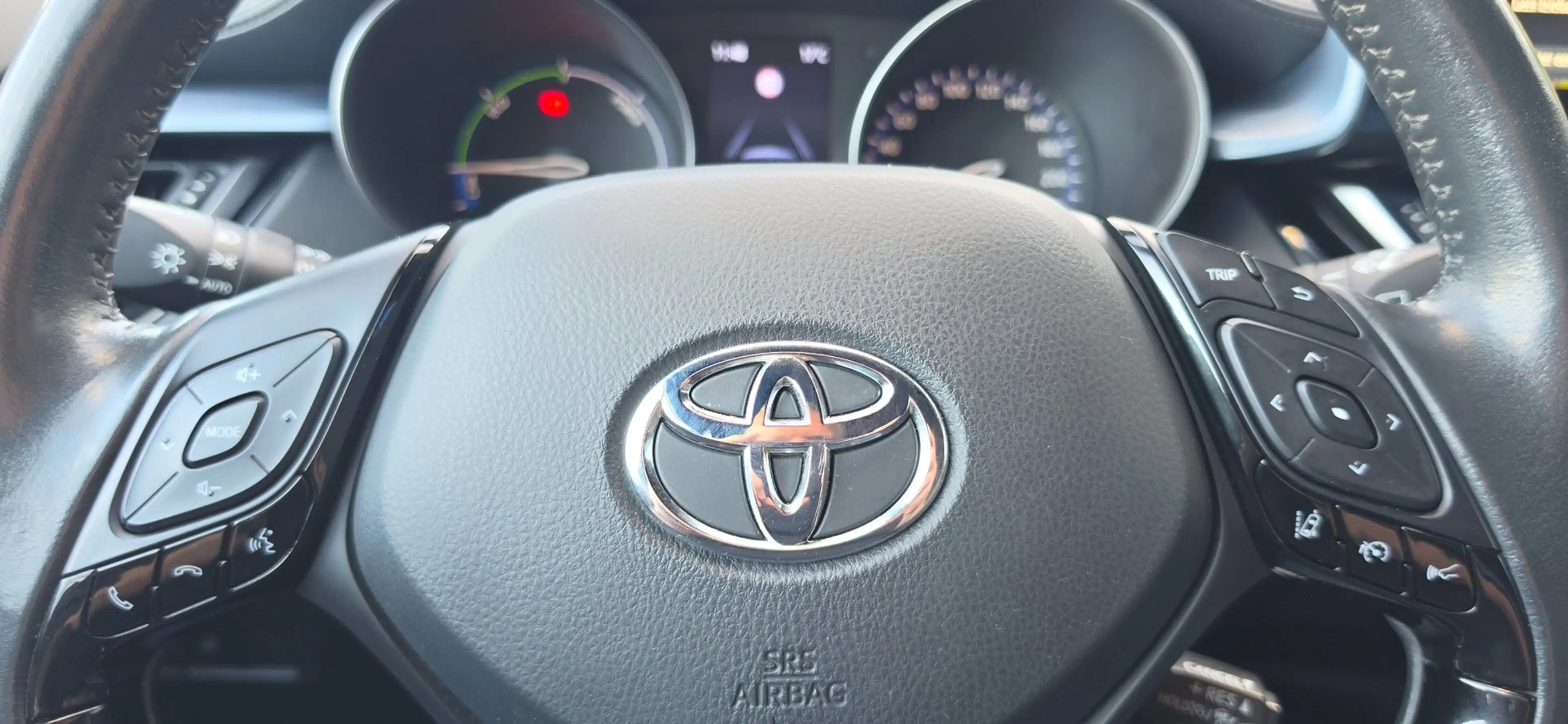 Toyota C-HR 2.0 Hybrid 152PK Navi Cruise Camera Leder Zeer moo — photo 19