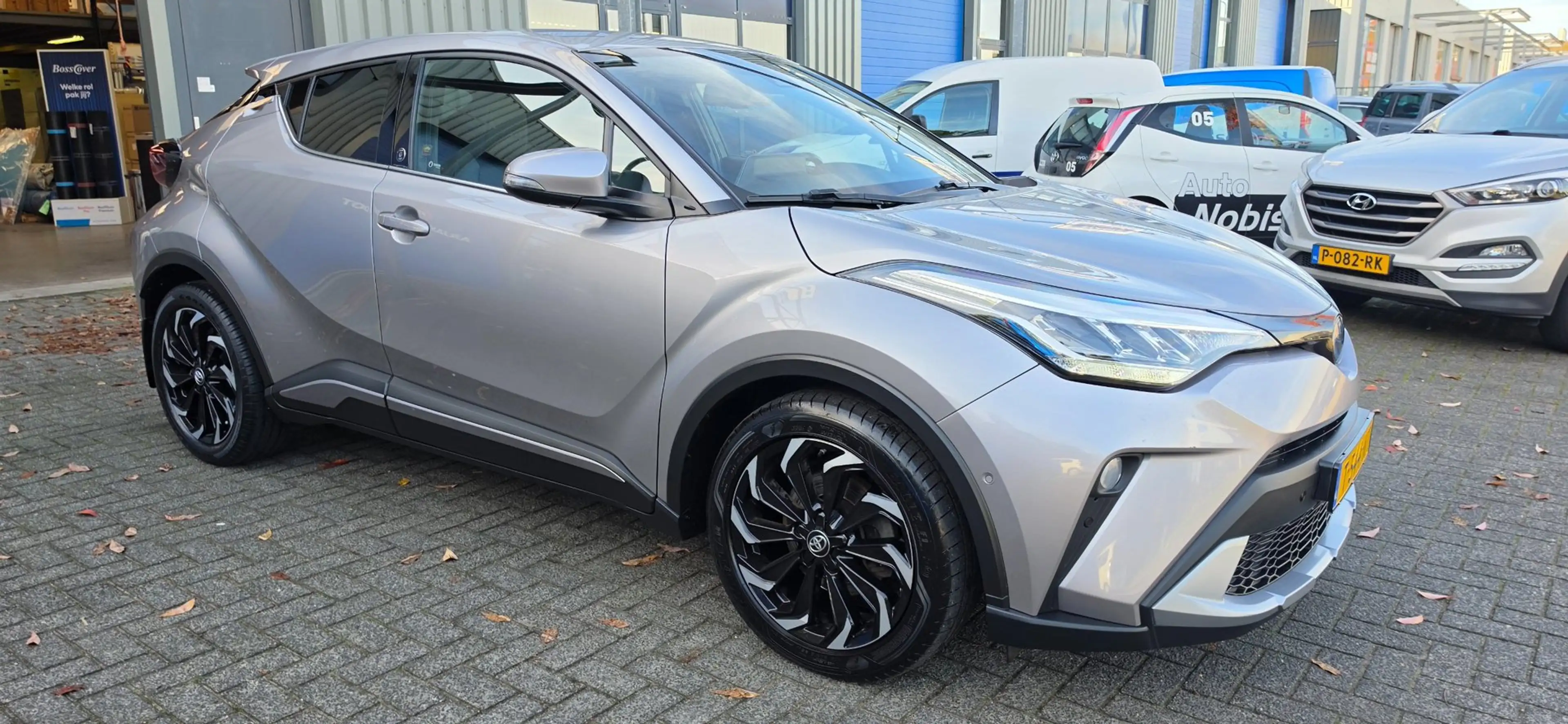 Toyota C-HR 2.0 Hybrid 152PK Navi Cruise Camera Leder Zeer moo — photo 37