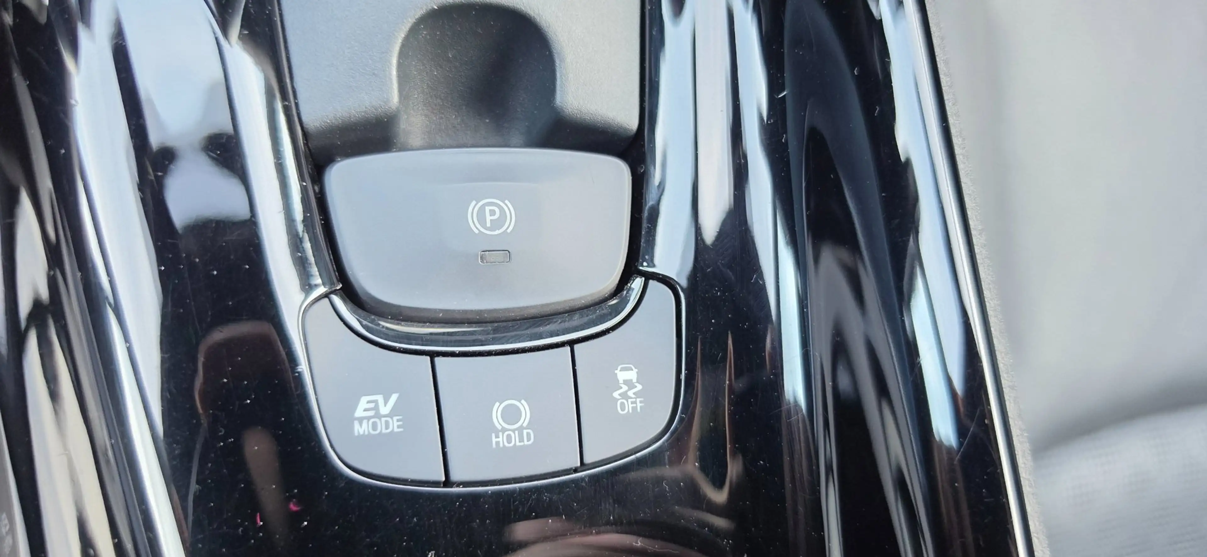 Toyota C-HR 2.0 Hybrid 152PK Navi Cruise Camera Leder Zeer moo — photo 33