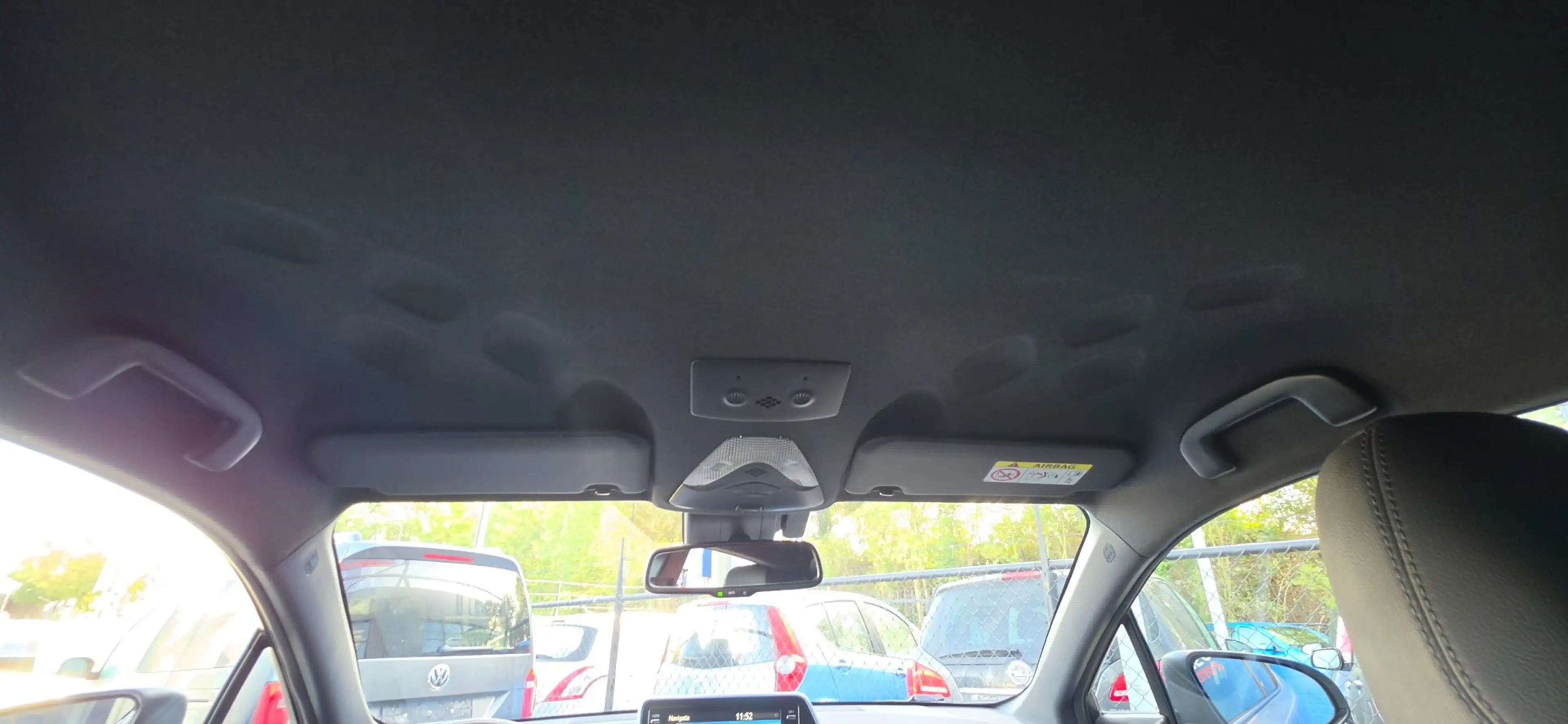 Toyota C-HR 2.0 Hybrid 152PK Navi Cruise Camera Leder Zeer moo — photo 27