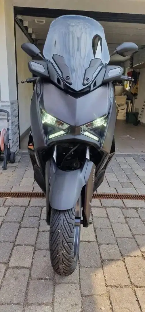 Yamaha X-Max 300 Nero - 2