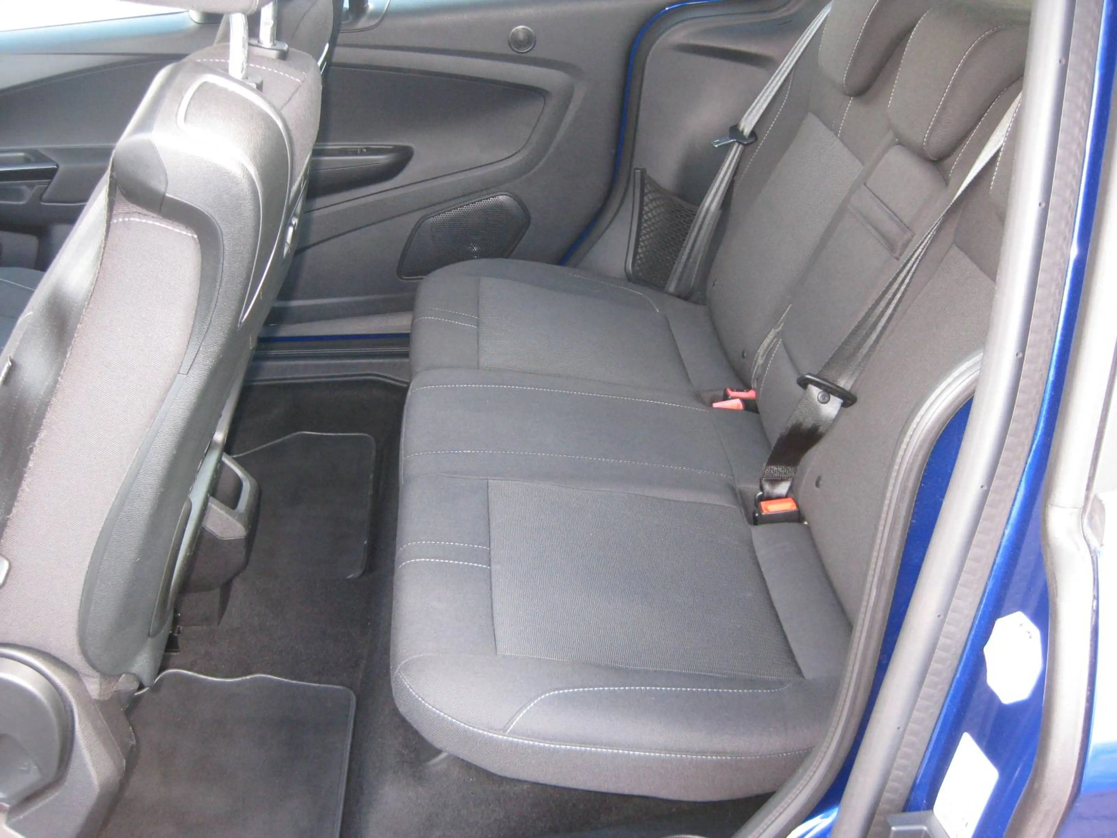 Ford B-Max B-MAX 1.0 EcoBoost Titanium — photo 6