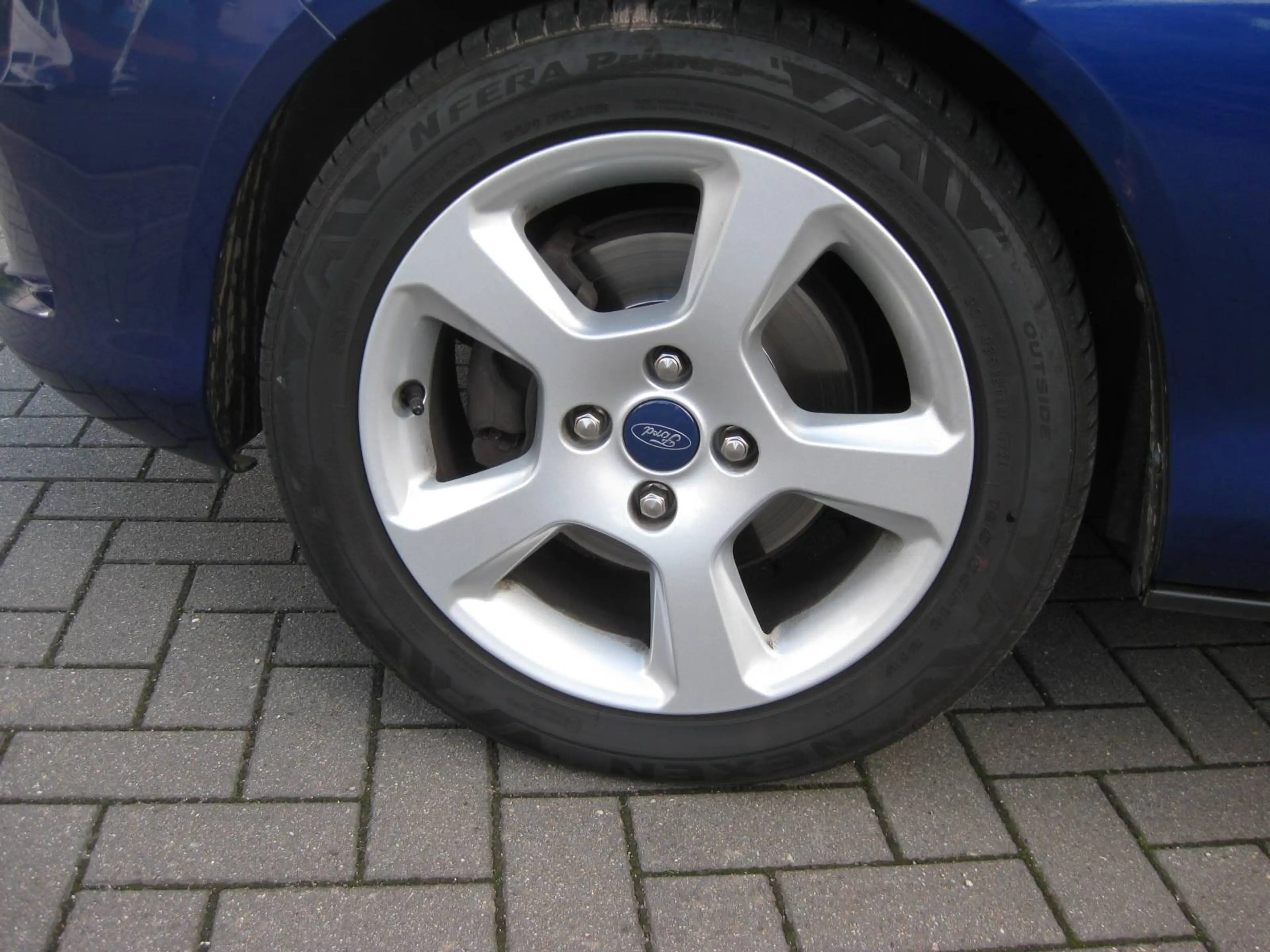 Ford B-Max B-MAX 1.0 EcoBoost Titanium — photo 9