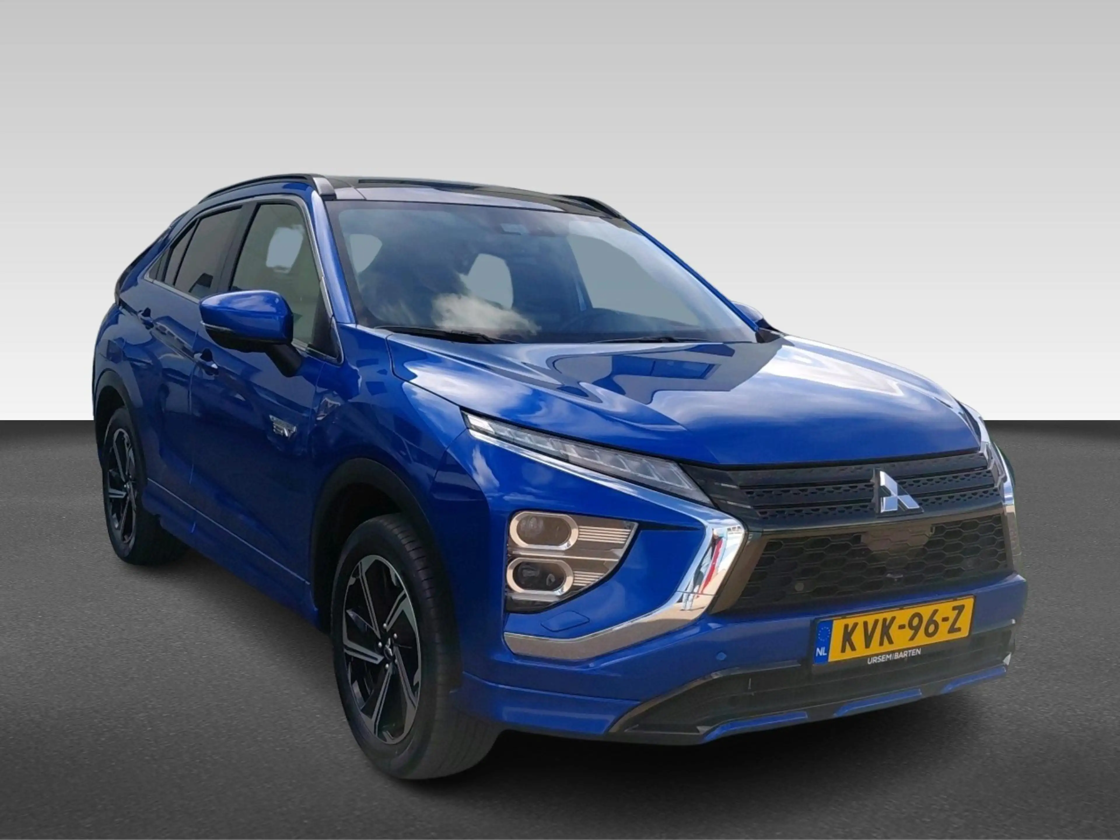 Mitsubishi Eclipse Cross 2.4 PHEV Instyle — photo 8