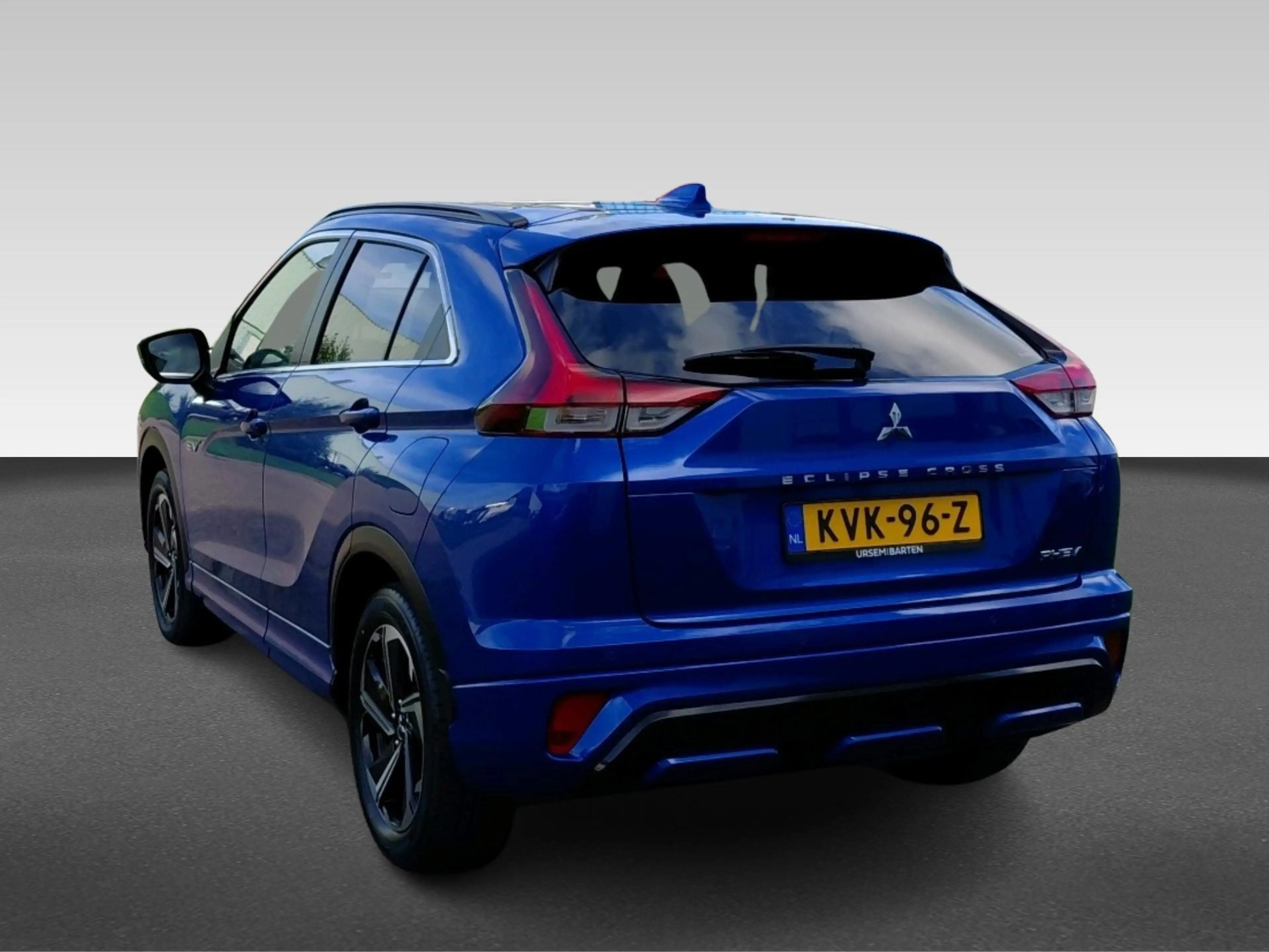 Mitsubishi Eclipse Cross 2.4 PHEV Instyle — photo 3