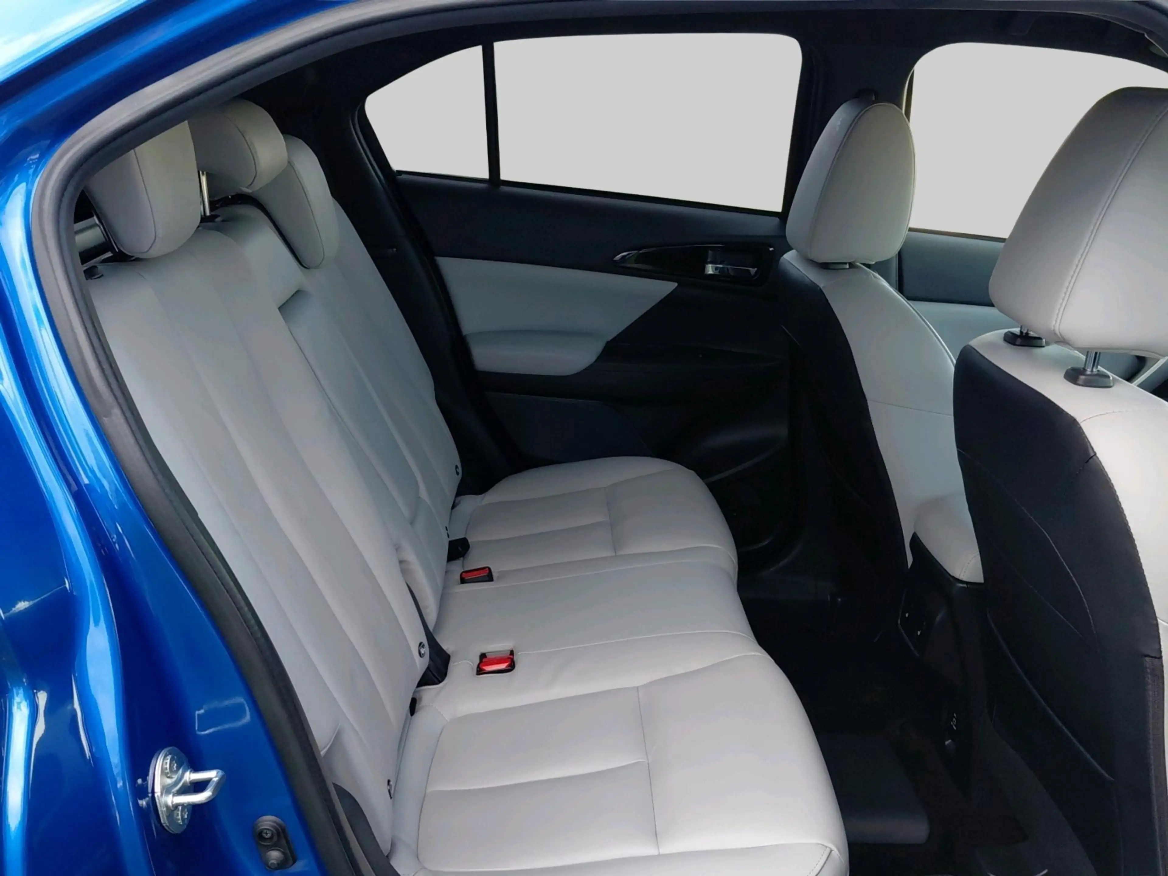 Mitsubishi Eclipse Cross 2.4 PHEV Instyle — photo 14
