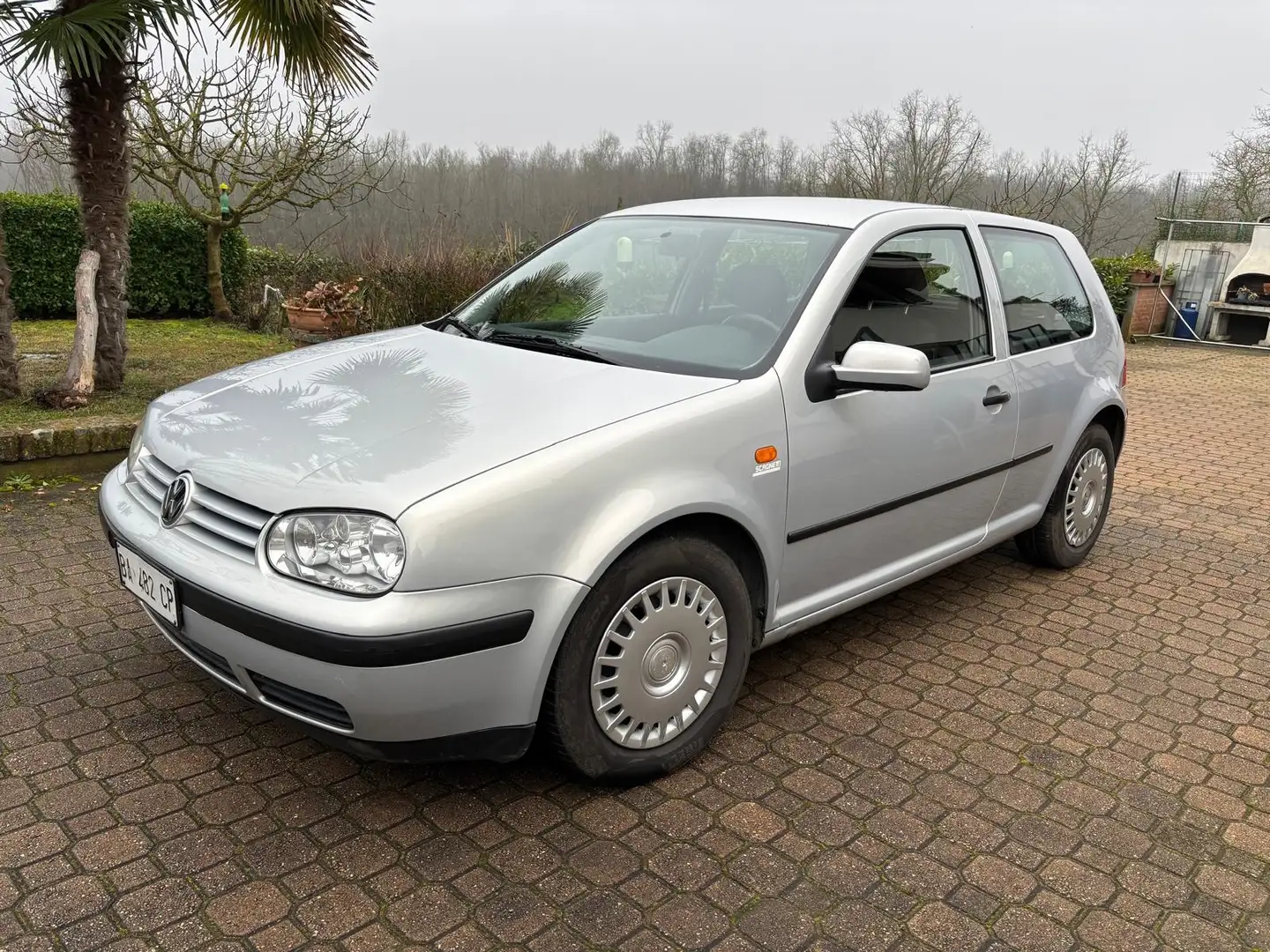 Volkswagen Golf Golf IV 1997 3p 1.4 16v Air Argento - 1