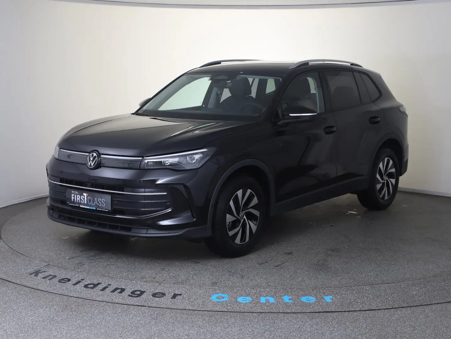 Volkswagen Tiguan Friends eTSI DSG Schwarz - 2