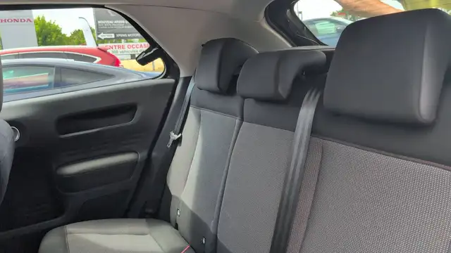 Citroen C4 Cactus view 9