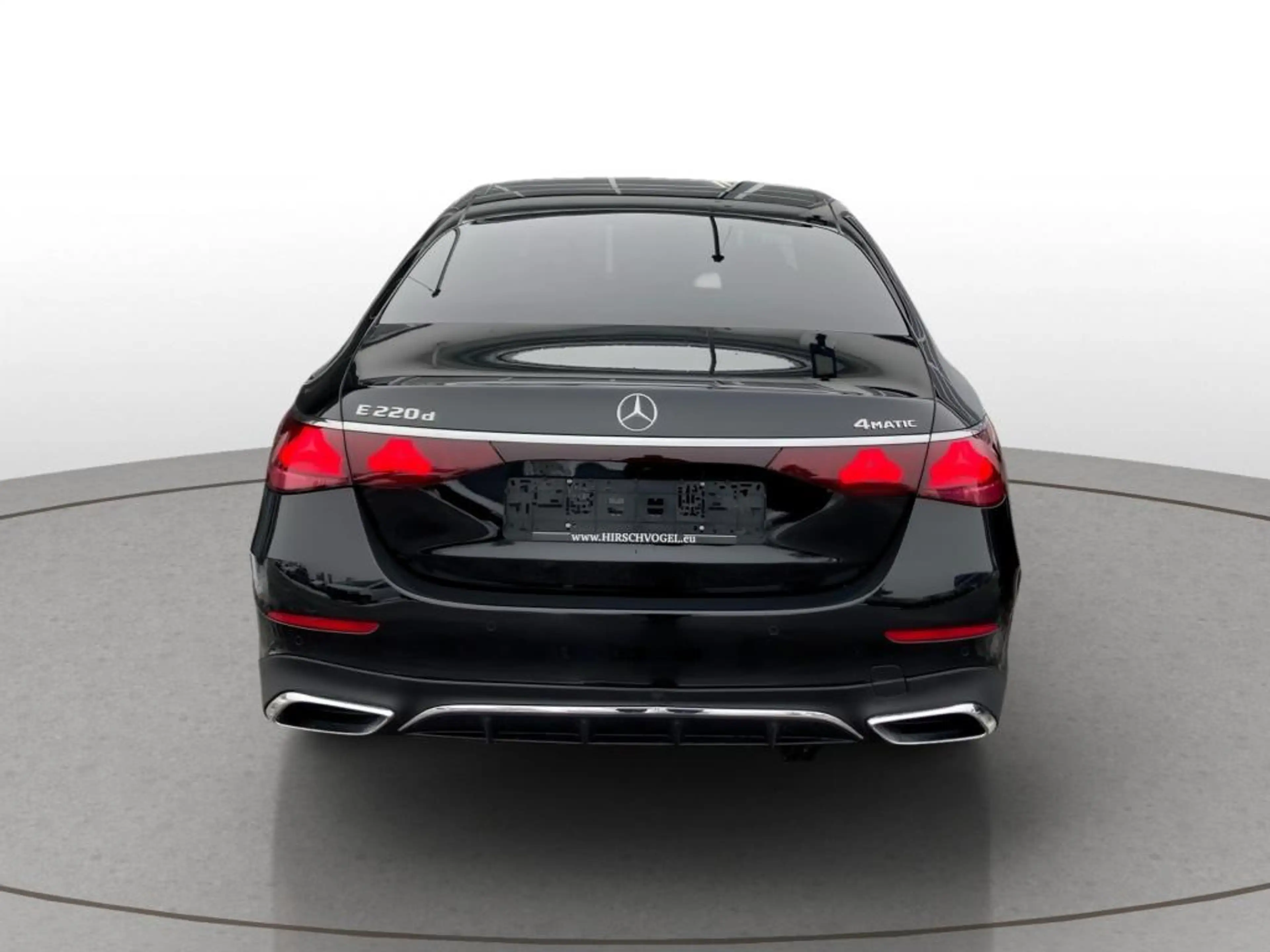 Mercedes-Benz E 220 d 4M EDITION AMG-Line+Pano+AHK+DISTR+360°K — photo 6