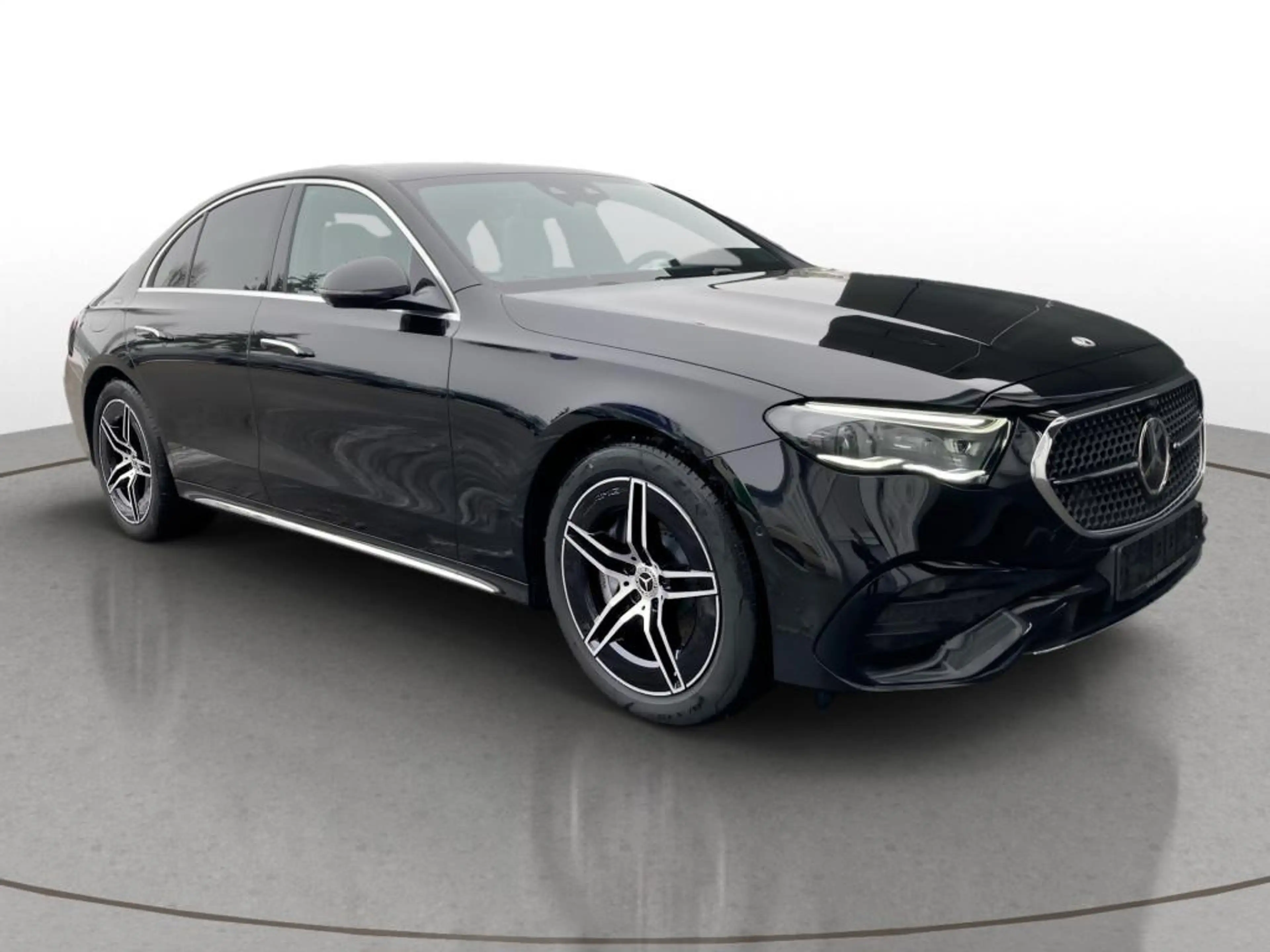 Mercedes-Benz E 220 d 4M EDITION AMG-Line+Pano+AHK+DISTR+360°K — photo 4