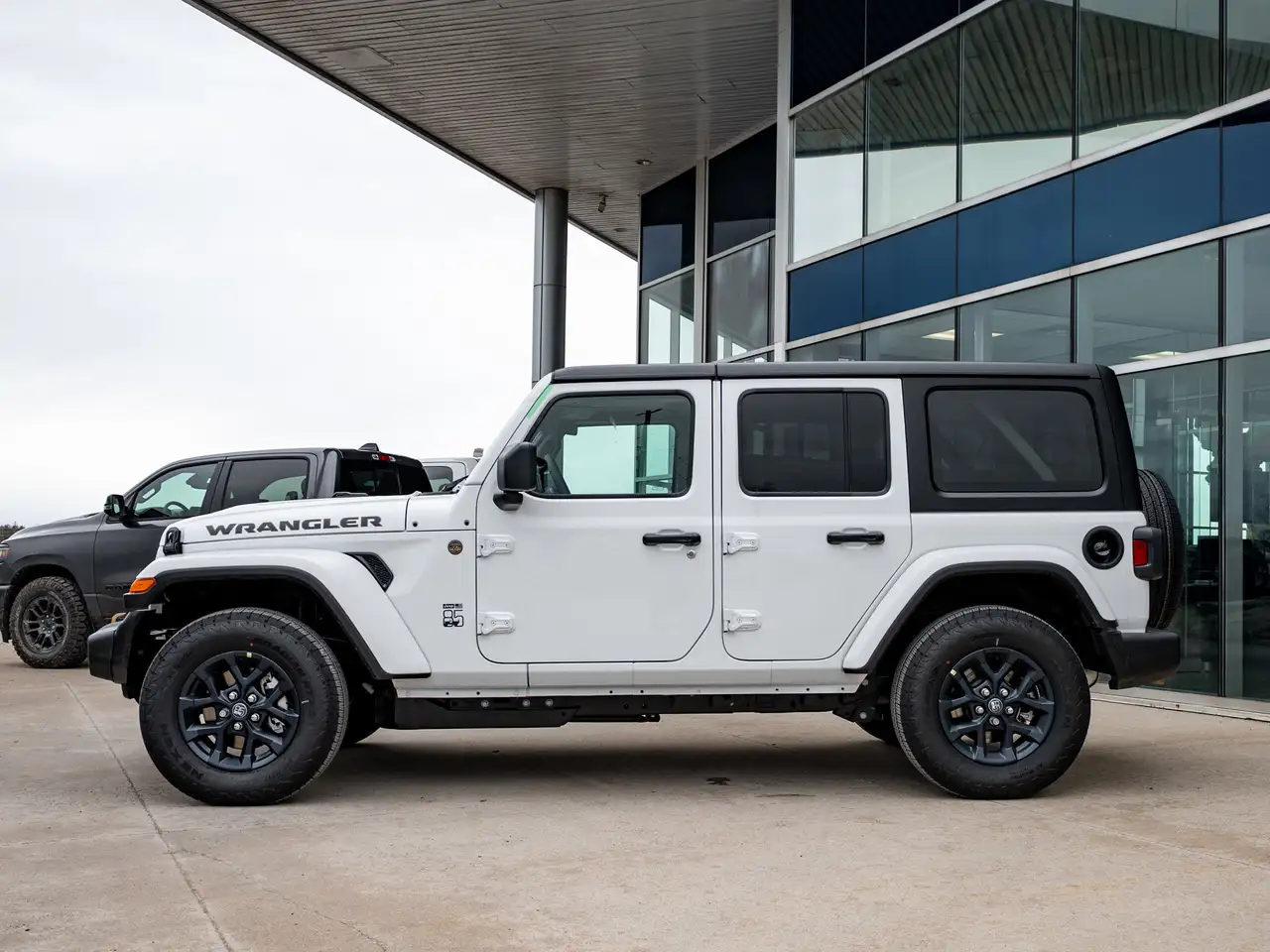 Jeep Wrangler снимка Jeep Wrangler