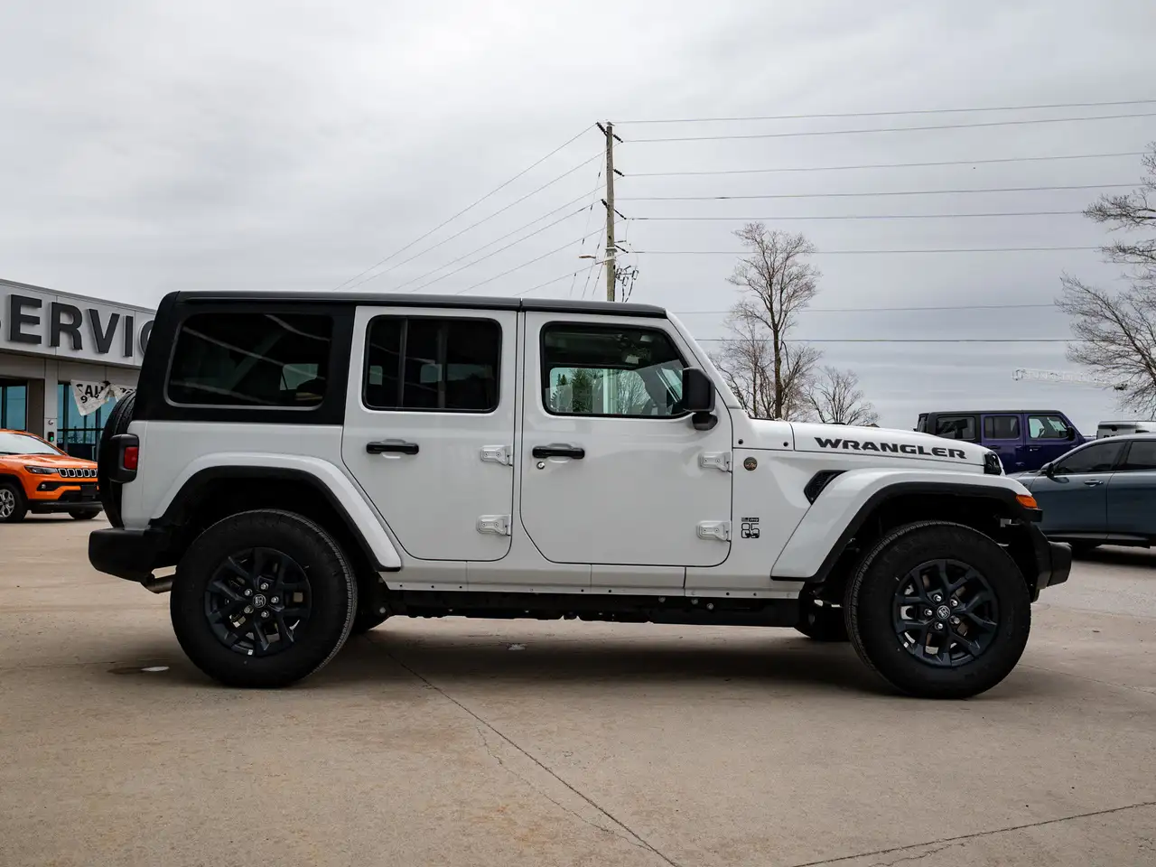 Jeep Wrangler снимка Jeep Wrangler