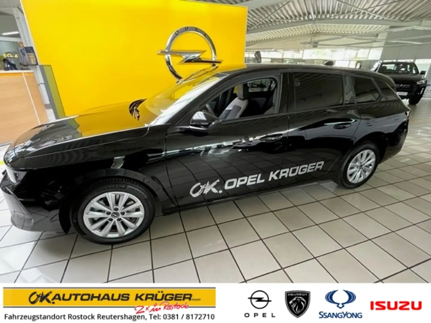 Opel Astra Sports Tourer, Enjoy 1,2 AGR Sitze Rückfahrkamera Zwart - 1