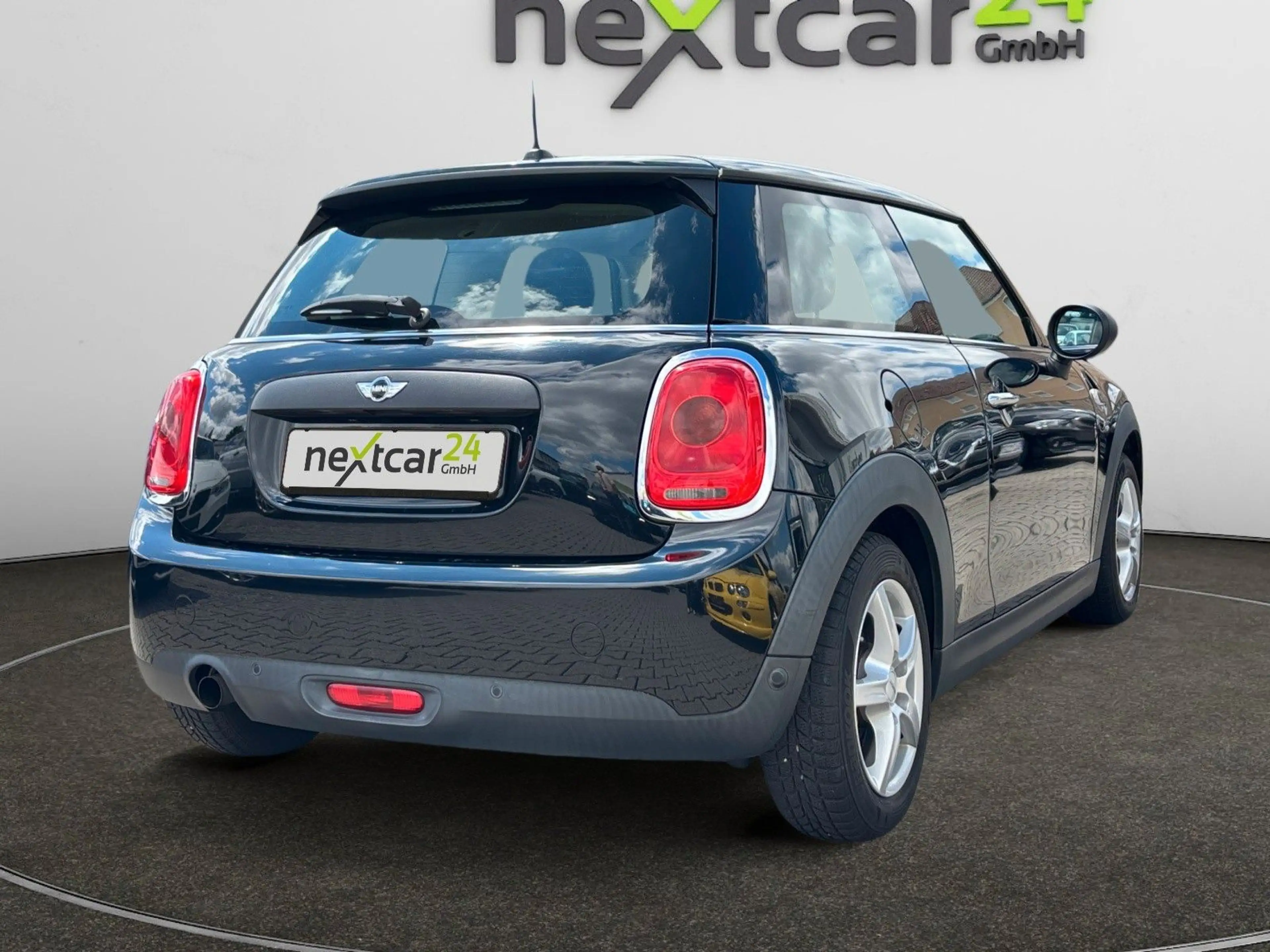 MINI One MINI ONE — photo 5